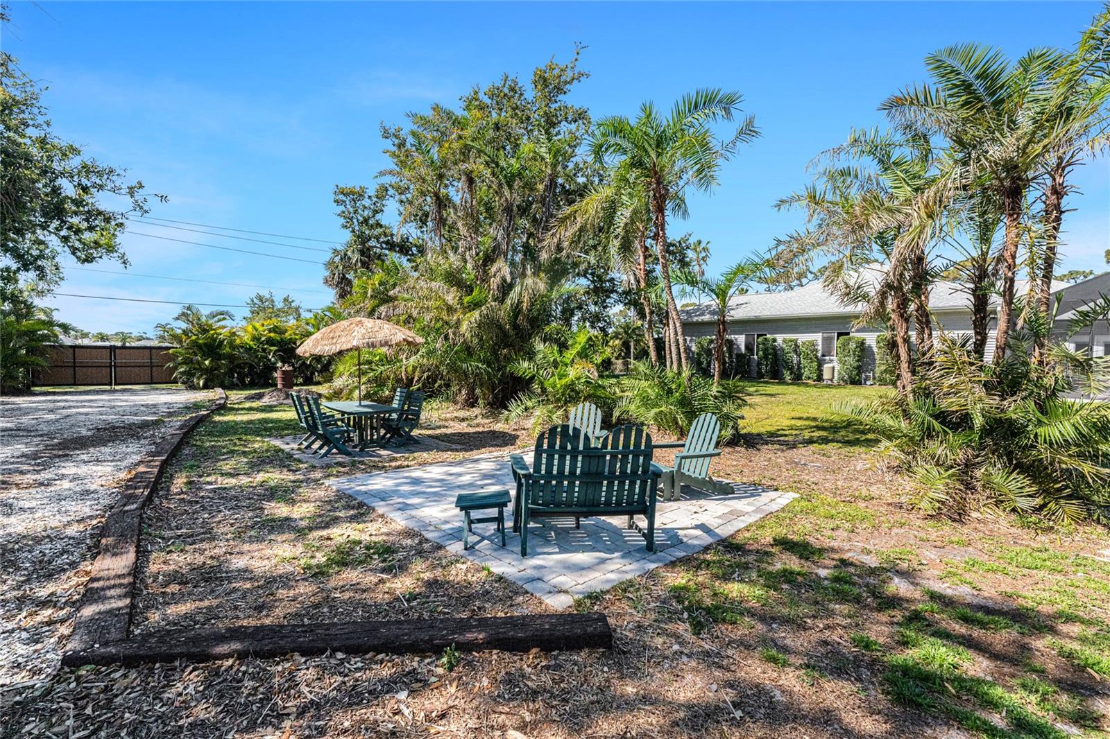 820 BAYSHORE DR, ENGLEWOOD, FL, 34223