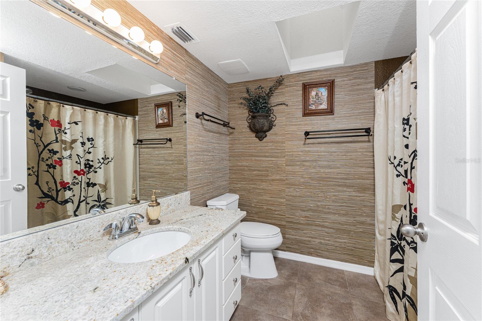 820 BAYSHORE DR, ENGLEWOOD, FL, 34223