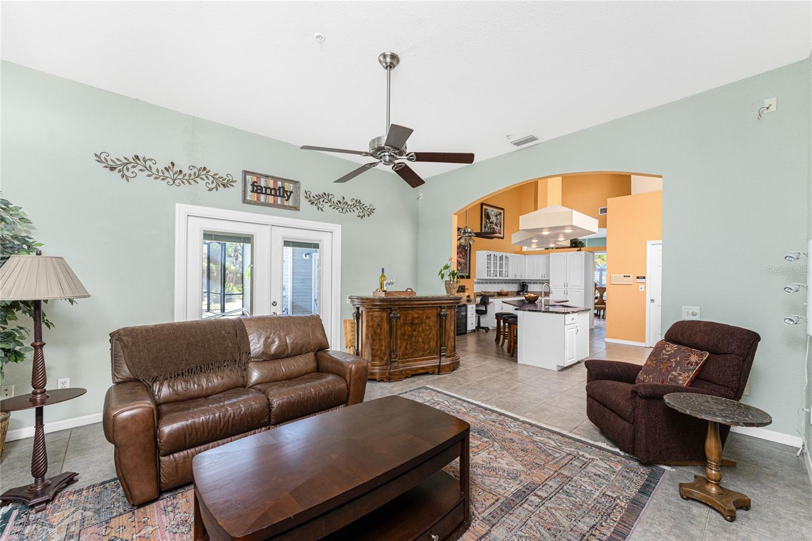 820 BAYSHORE DR, ENGLEWOOD, FL, 34223