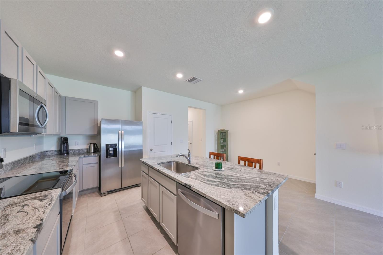 1504 COLT CREEK PL, WESLEY CHAPEL, FL, 33543