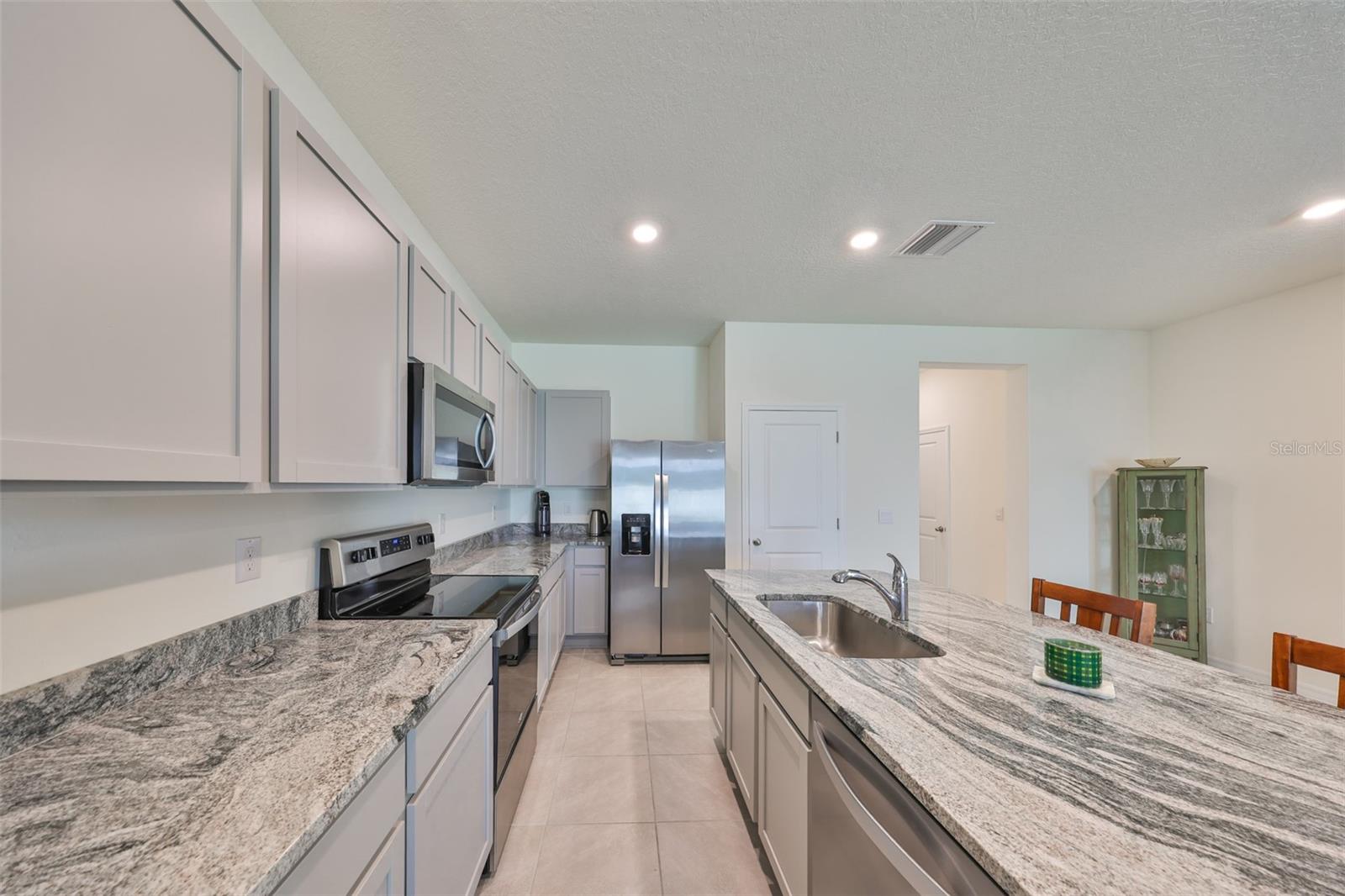1504 COLT CREEK PL, WESLEY CHAPEL, FL, 33543