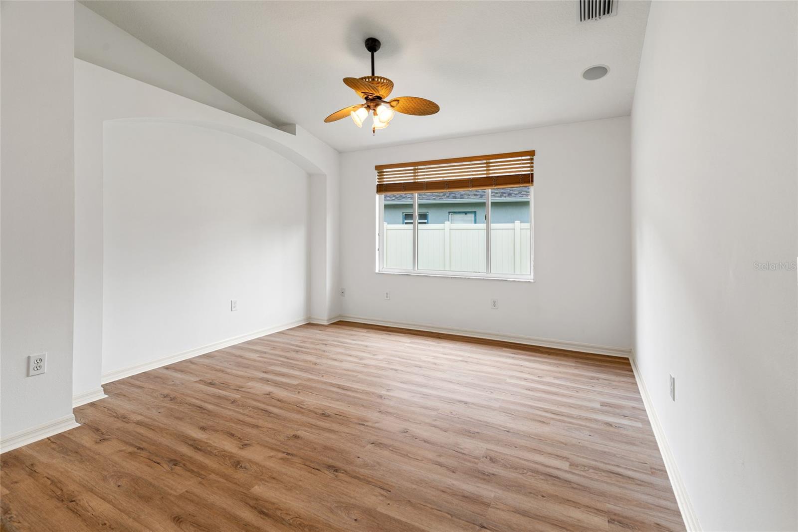 30829 IVERSON DR, WESLEY CHAPEL, FL, 33543