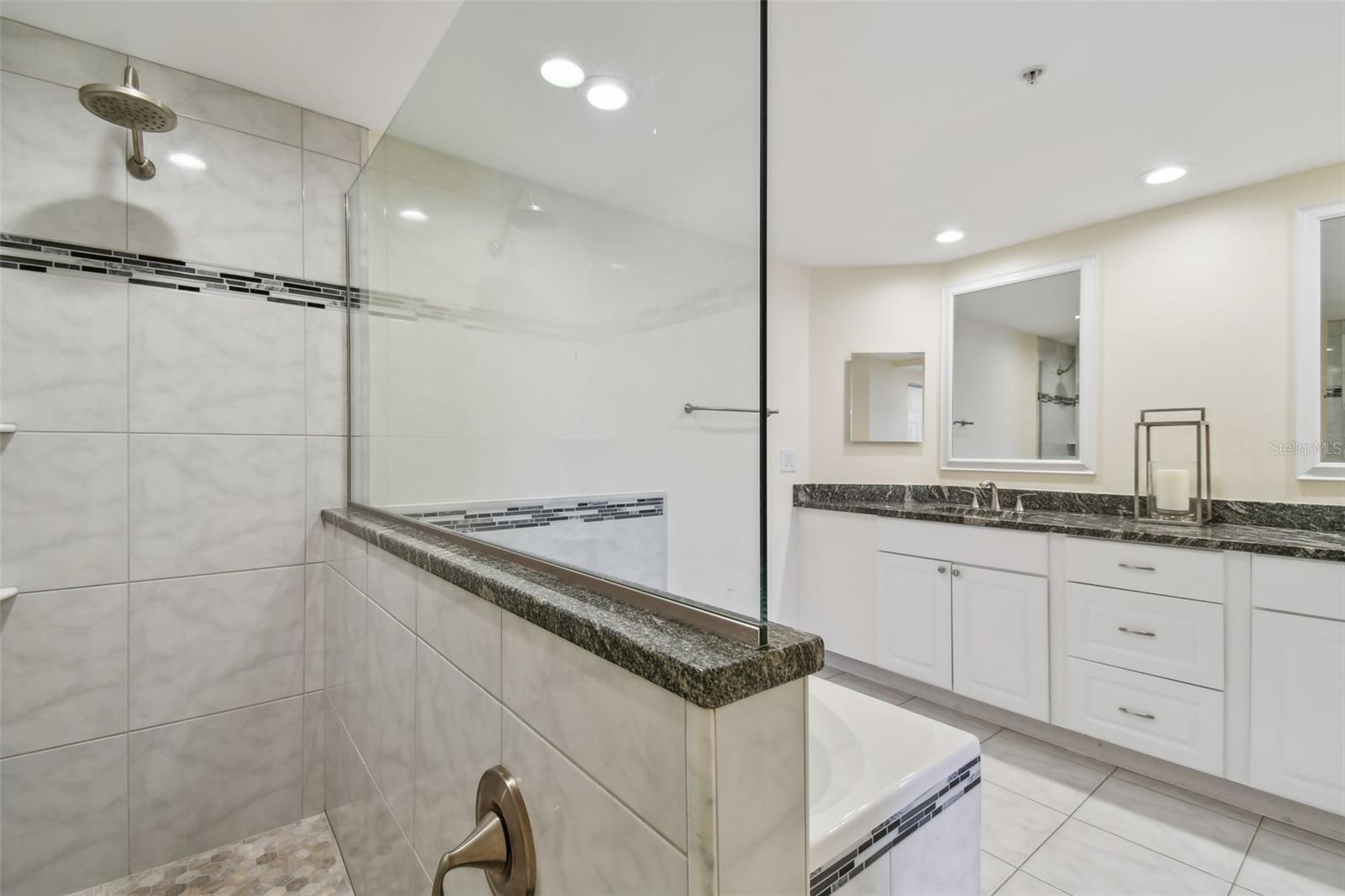 670 ISLAND WAY #806, CLEARWATER BEACH, FL, 33767