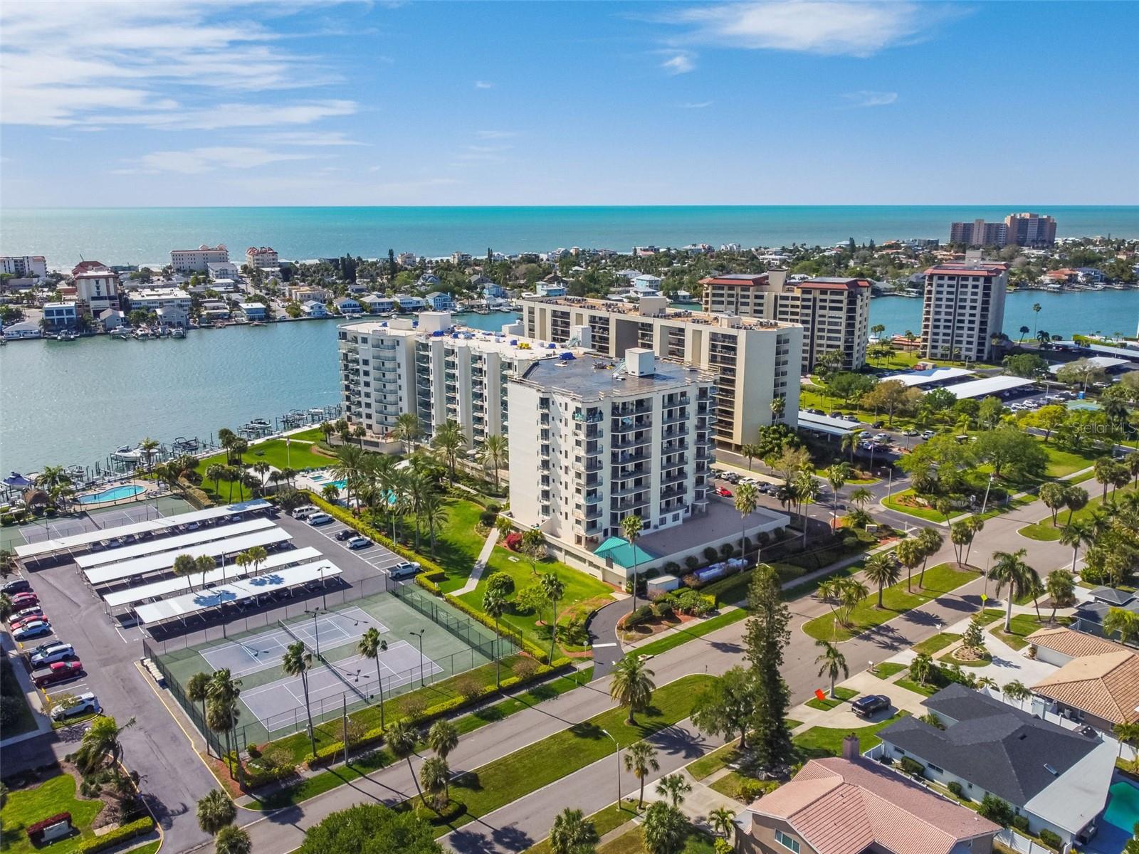 670 ISLAND WAY #806, CLEARWATER BEACH, FL, 33767
