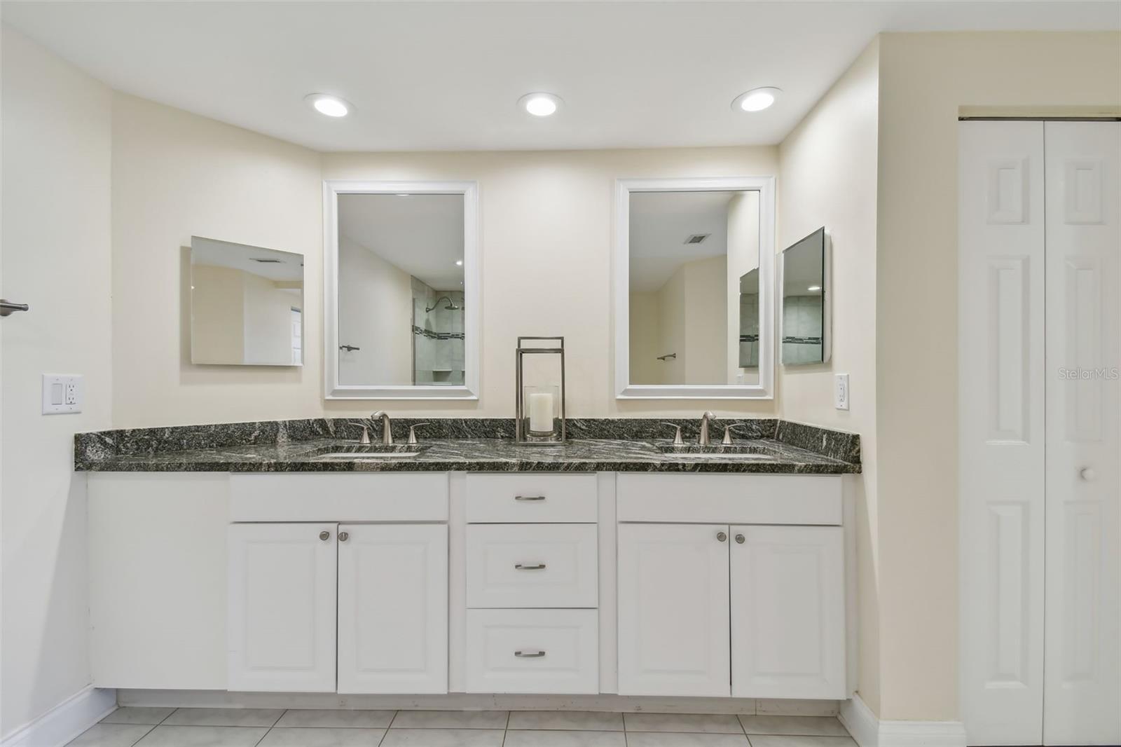 670 ISLAND WAY #806, CLEARWATER BEACH, FL, 33767