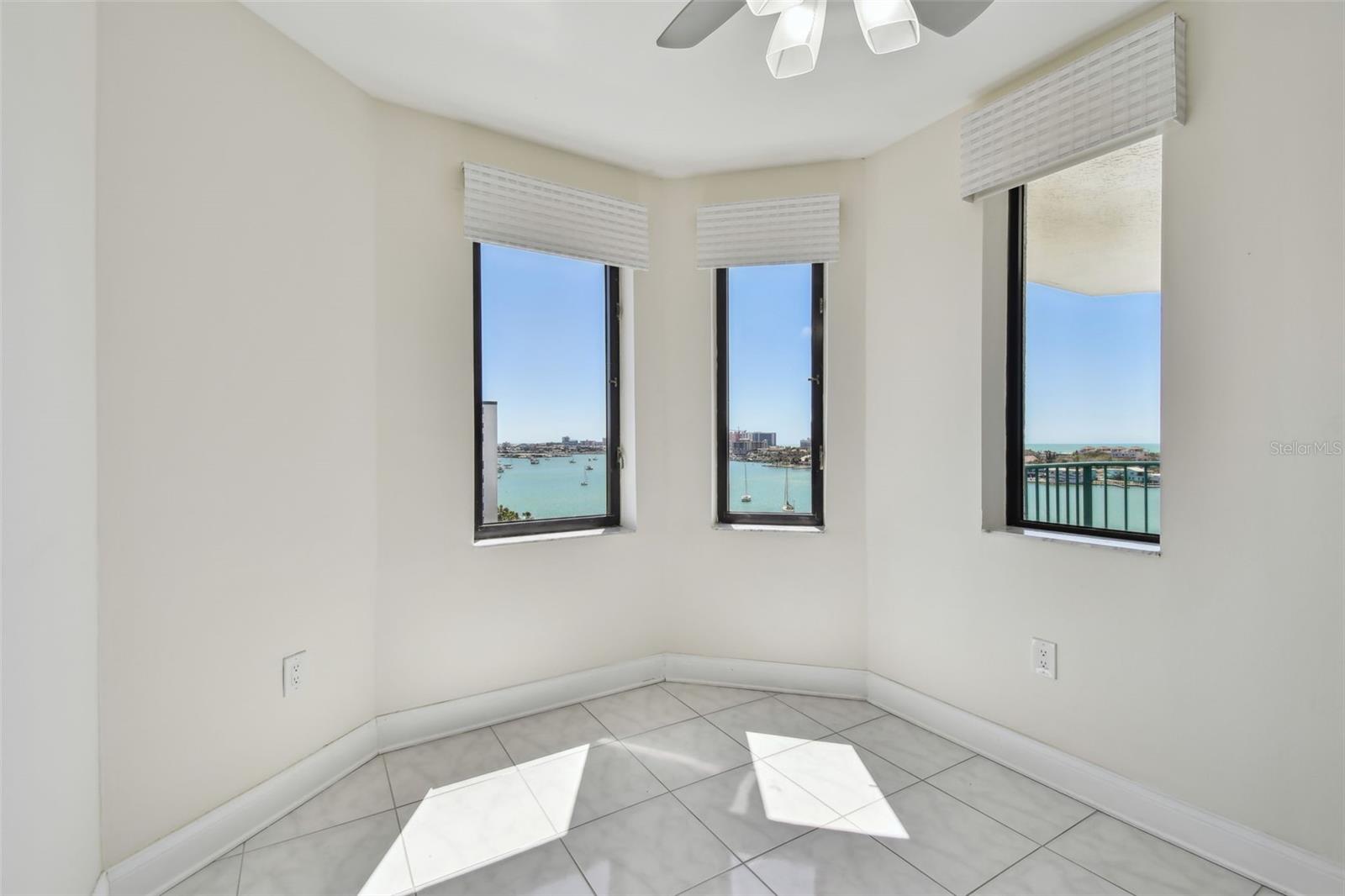 670 ISLAND WAY #806, CLEARWATER BEACH, FL, 33767
