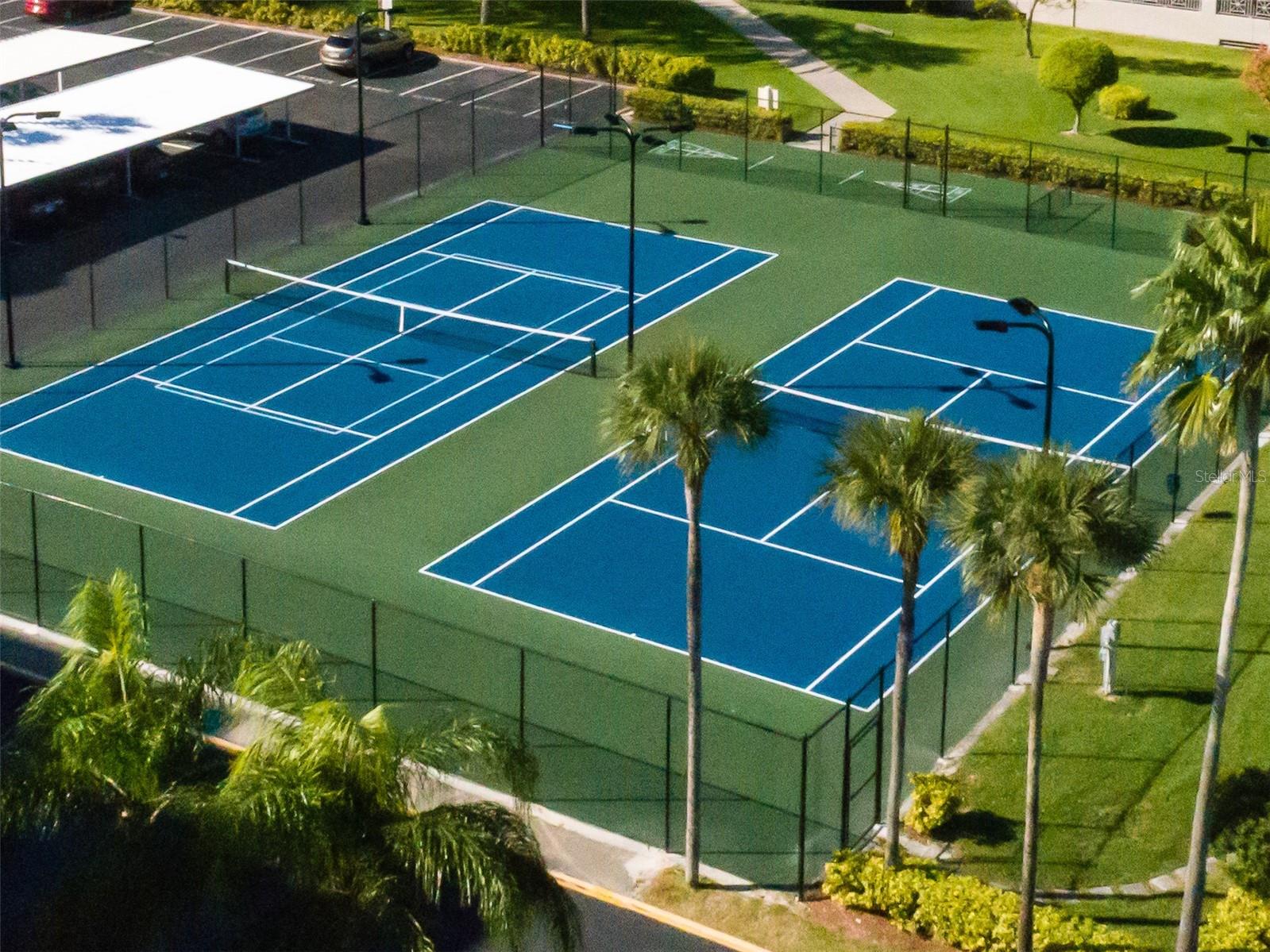 670 ISLAND WAY #806, CLEARWATER BEACH, FL, 33767