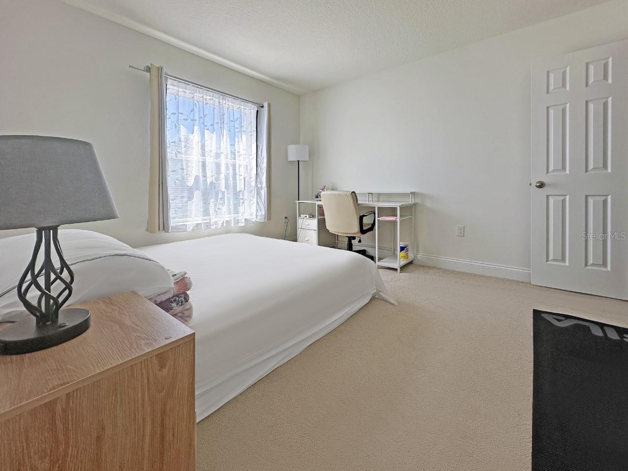 827 DENNIS AVE, ORLANDO, FL, 32807