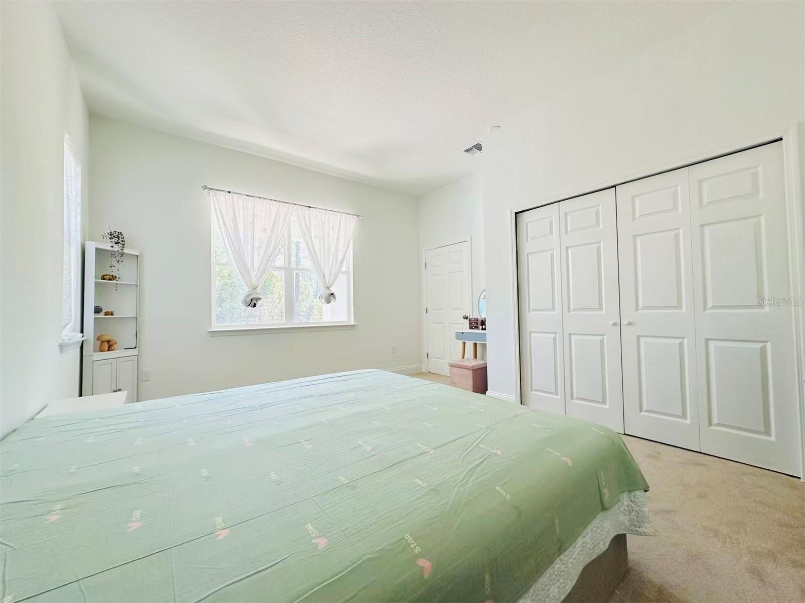 827 DENNIS AVE, ORLANDO, FL, 32807