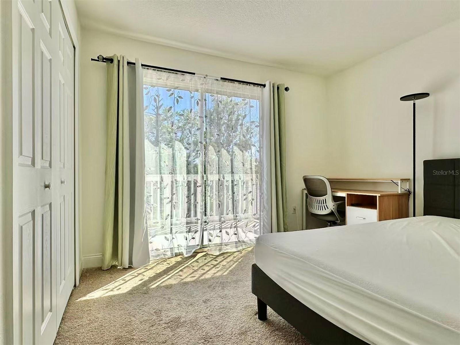 827 DENNIS AVE, ORLANDO, FL, 32807