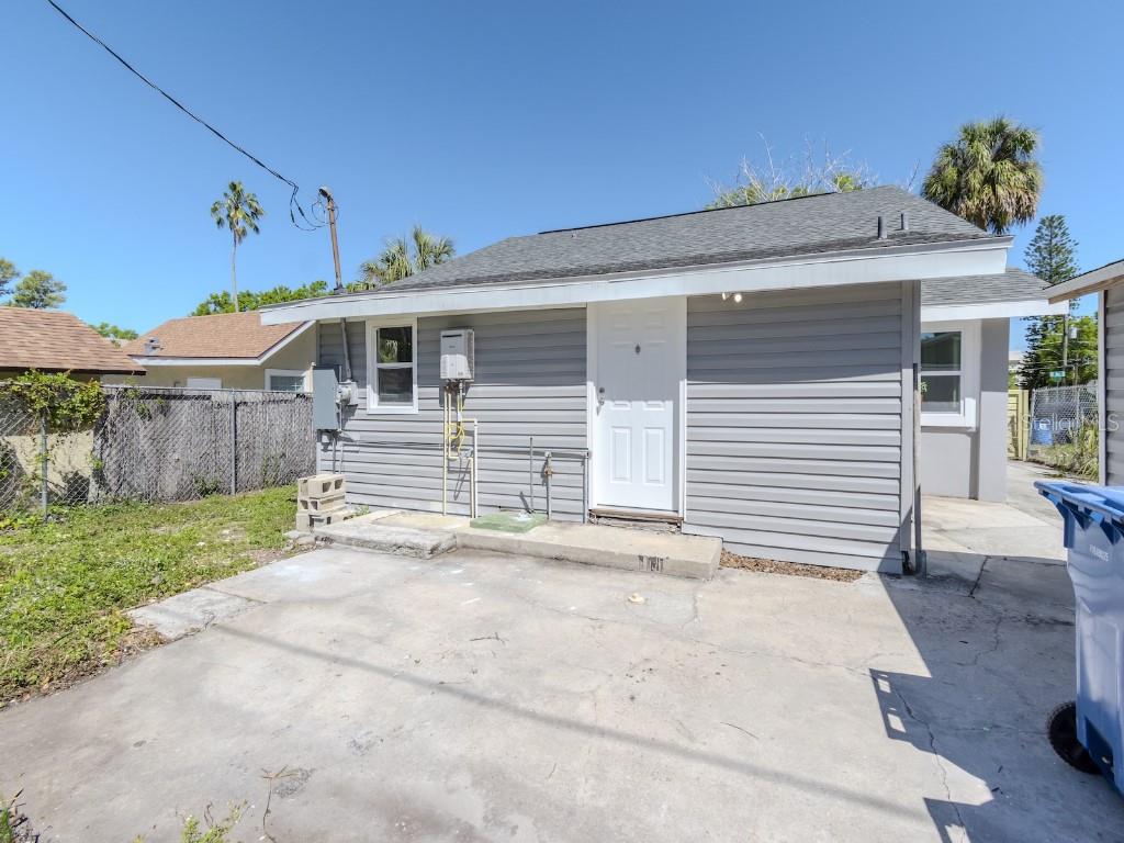 1010 8TH AVE S, ST PETERSBURG, FL, 33705