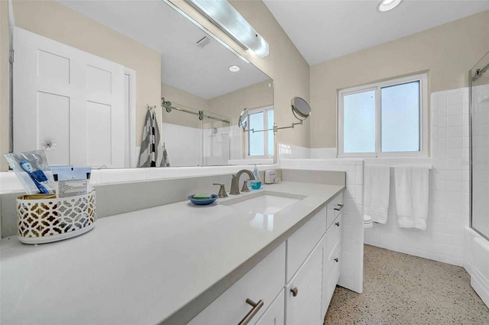 3167 BAY LN, CLEARWATER, FL, 33759