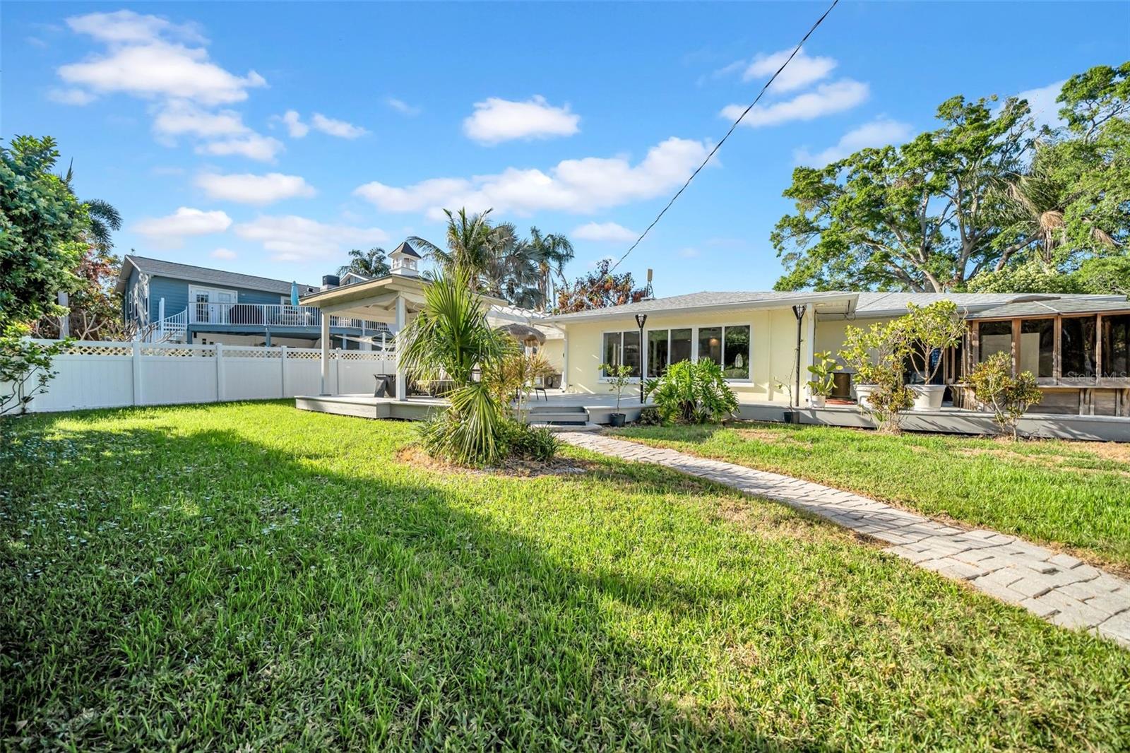 3167 BAY LN, CLEARWATER, FL, 33759