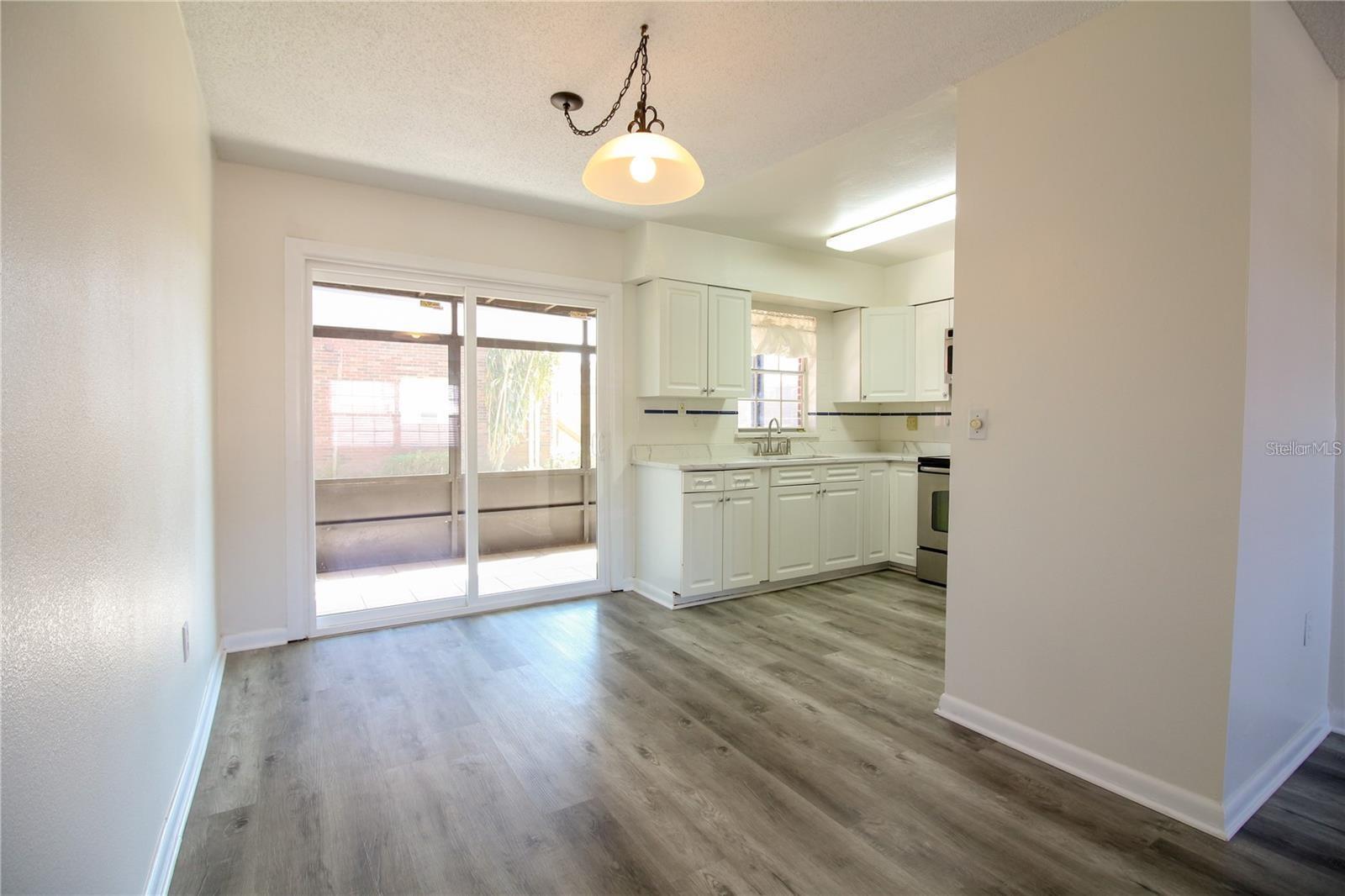 1920 E EDGEWOOD DR #D1, LAKELAND, FL, 33803