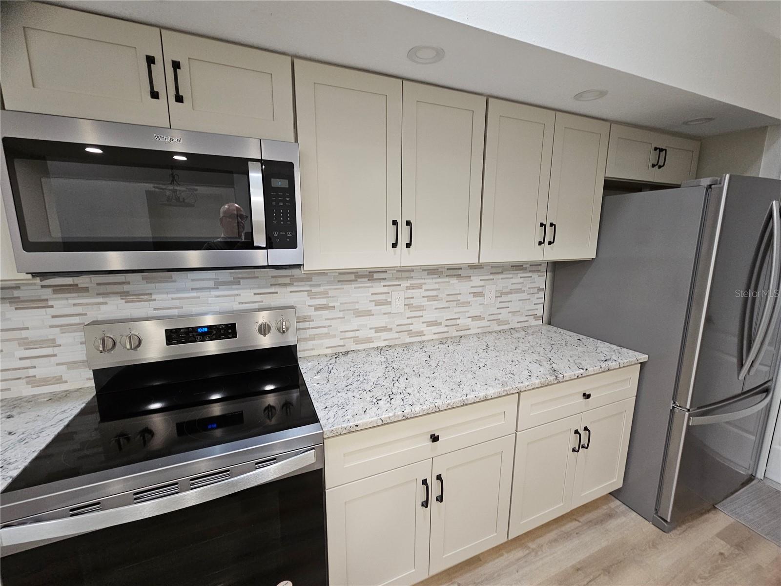6533 BRENTWOOD DR, ZEPHYRHILLS, FL, 33542