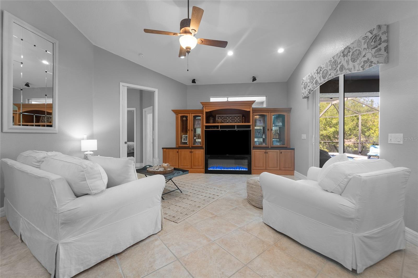 13955 PINE WOODS LN E, SARASOTA, FL, 34240