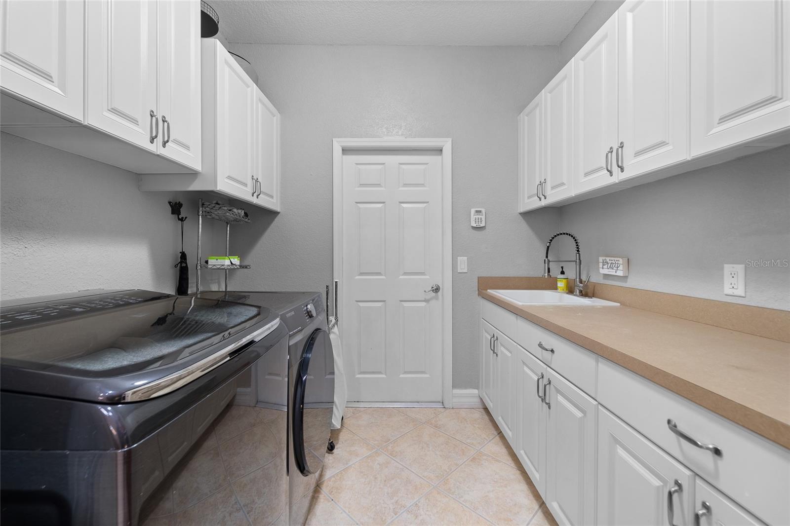 13955 PINE WOODS LN E, SARASOTA, FL, 34240