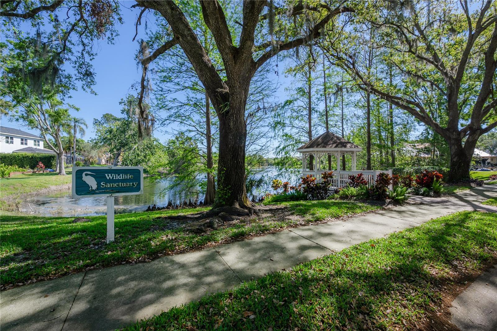 505 STRATFIELD DR, LUTZ, FL, 33549