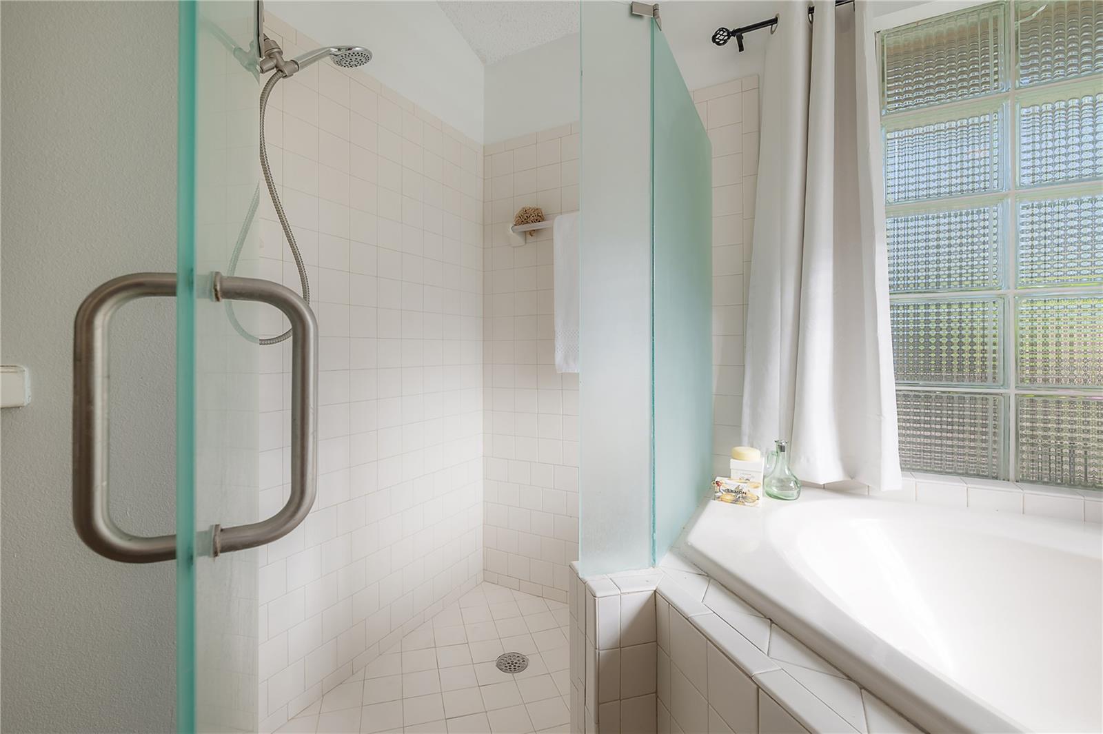 505 STRATFIELD DR, LUTZ, FL, 33549