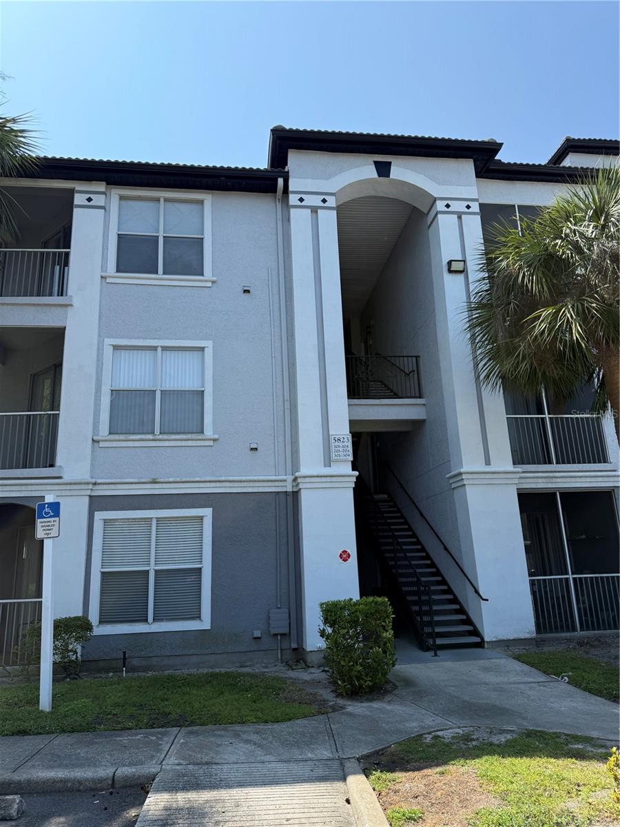 5823 LEGACY CRESCENT PL #301, RIVERVIEW, FL, 33578