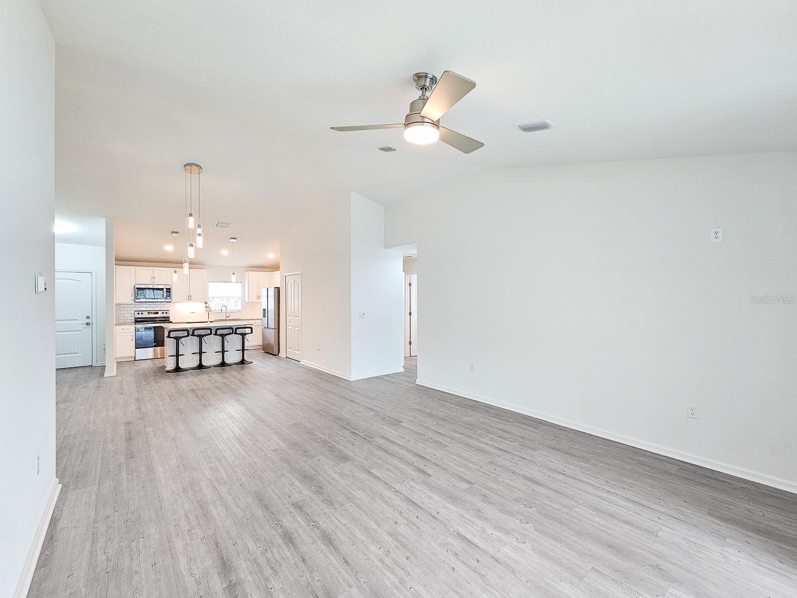 1 SERVICE TREE PL, PALM COAST, FL, 32164