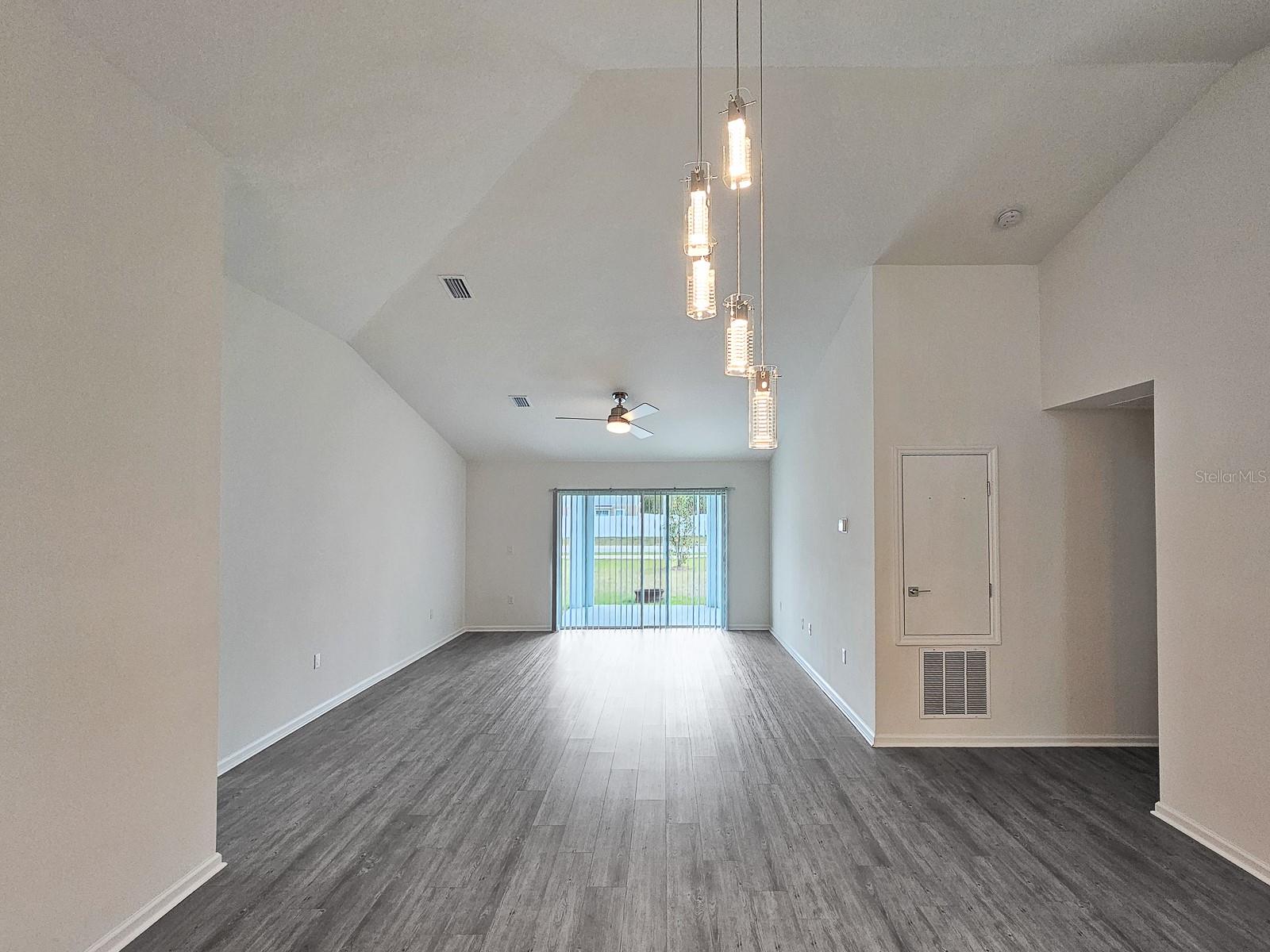 1 SERVICE TREE PL, PALM COAST, FL, 32164