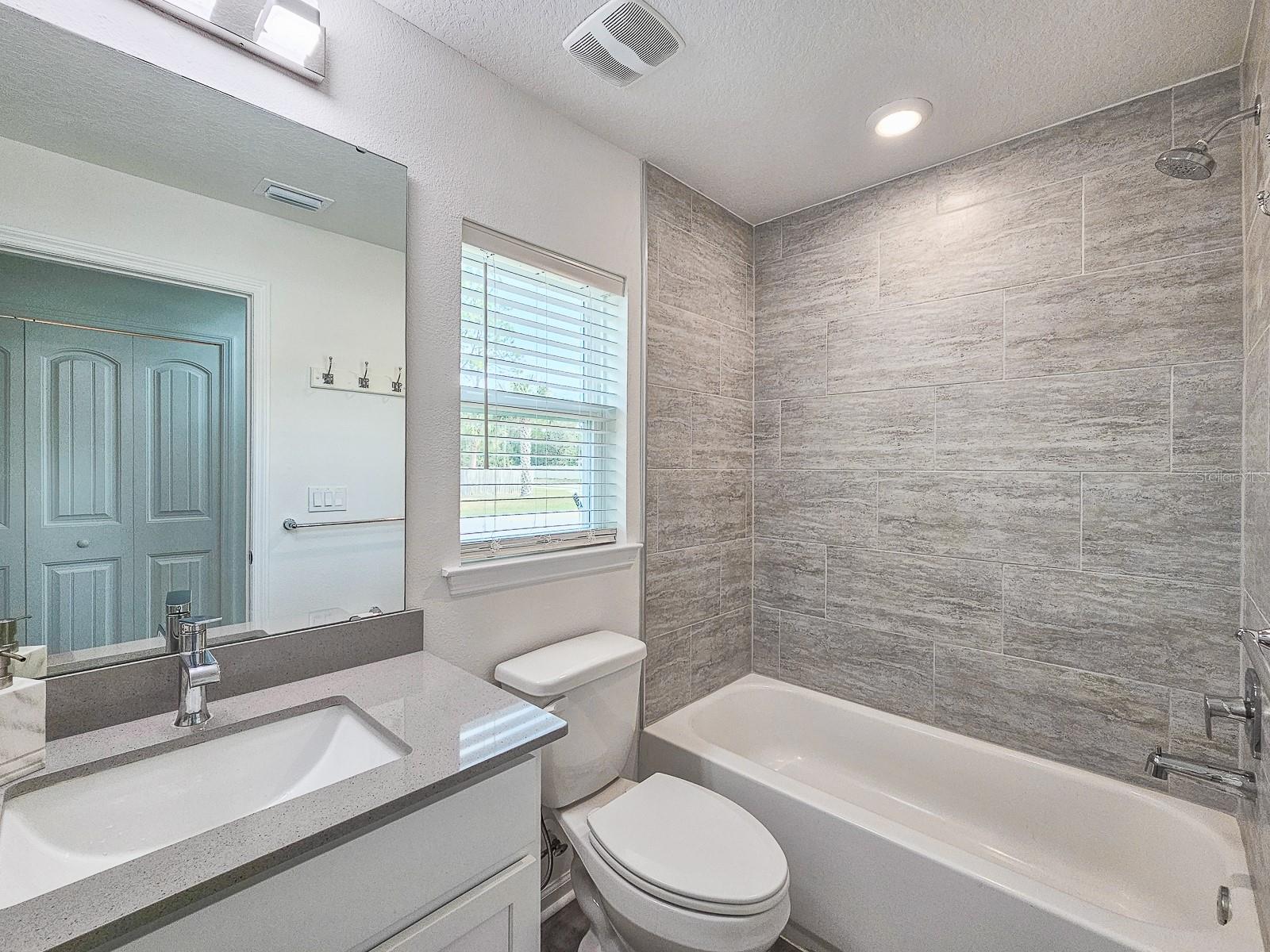 1 SERVICE TREE PL, PALM COAST, FL, 32164