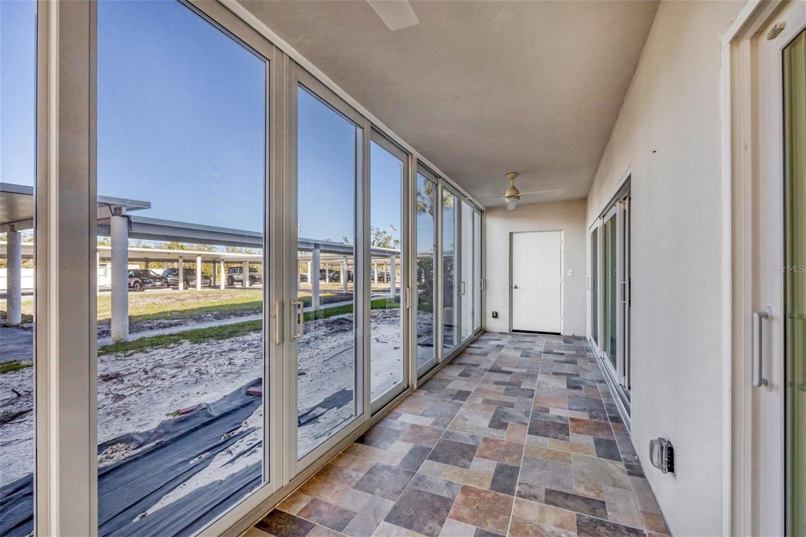 2100 BENJAMIN FRANKLIN DR #104, SARASOTA, FL, 34236