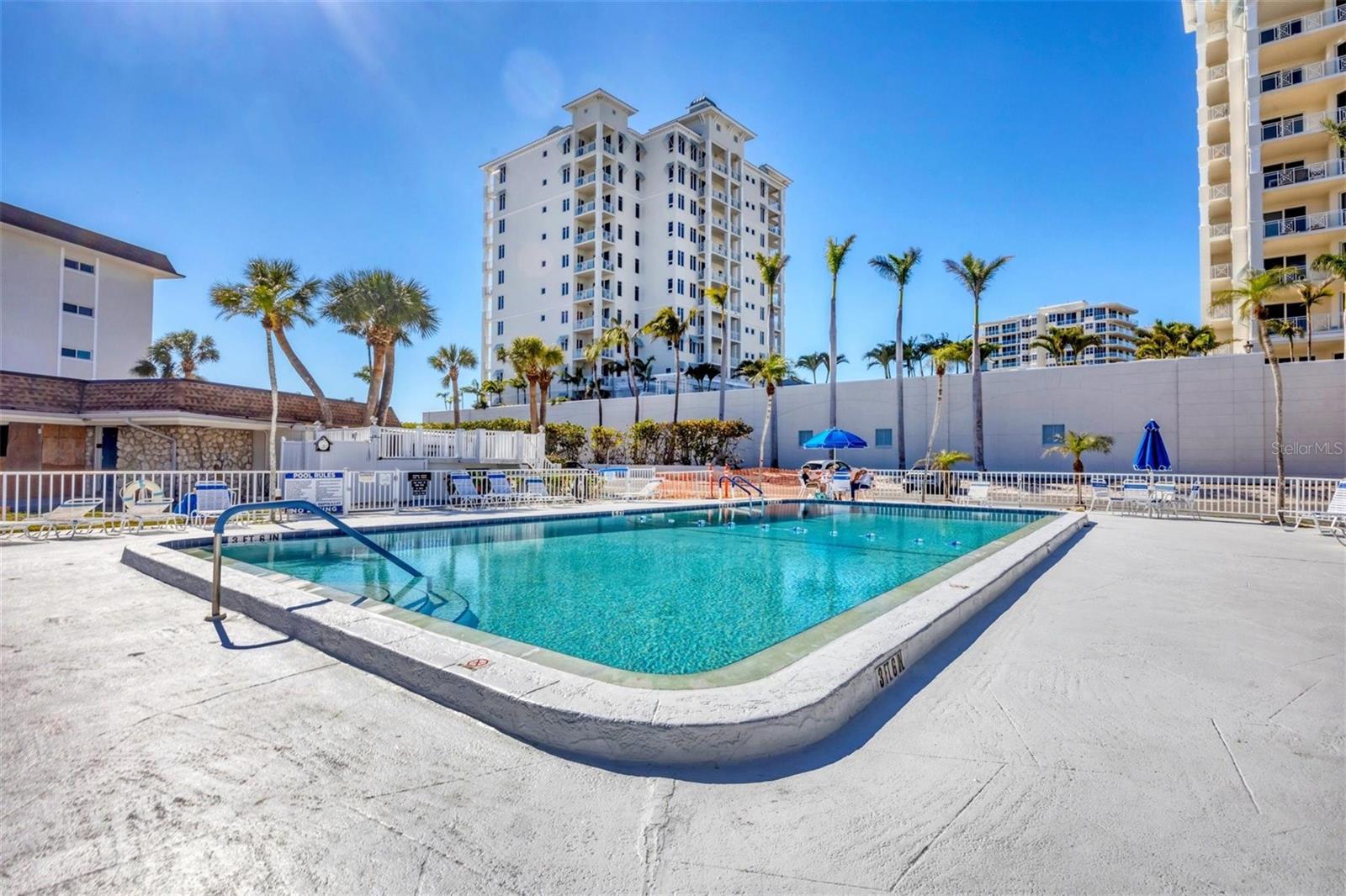 2100 BENJAMIN FRANKLIN DR #104, SARASOTA, FL, 34236