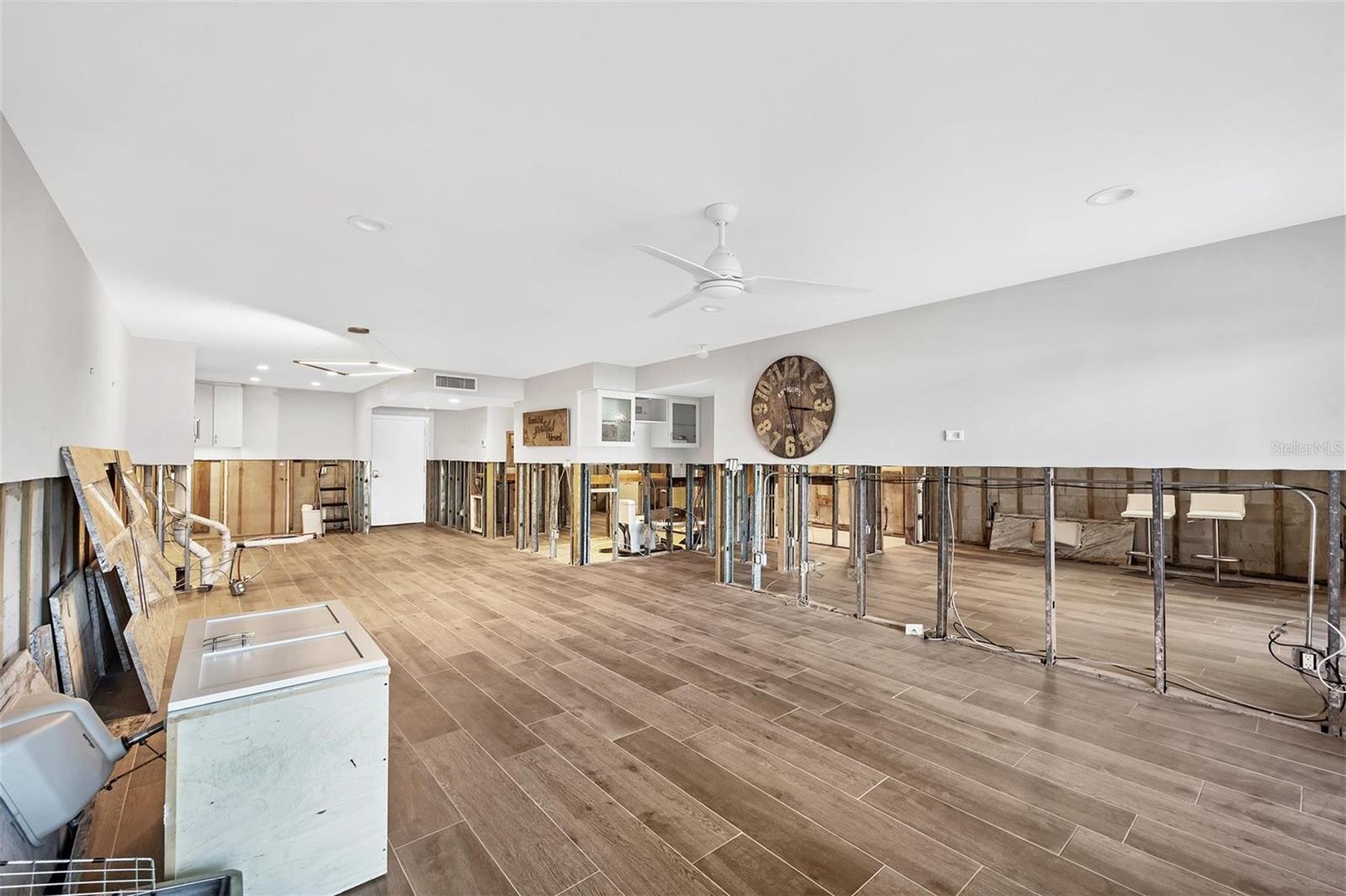 2100 BENJAMIN FRANKLIN DR #104, SARASOTA, FL, 34236