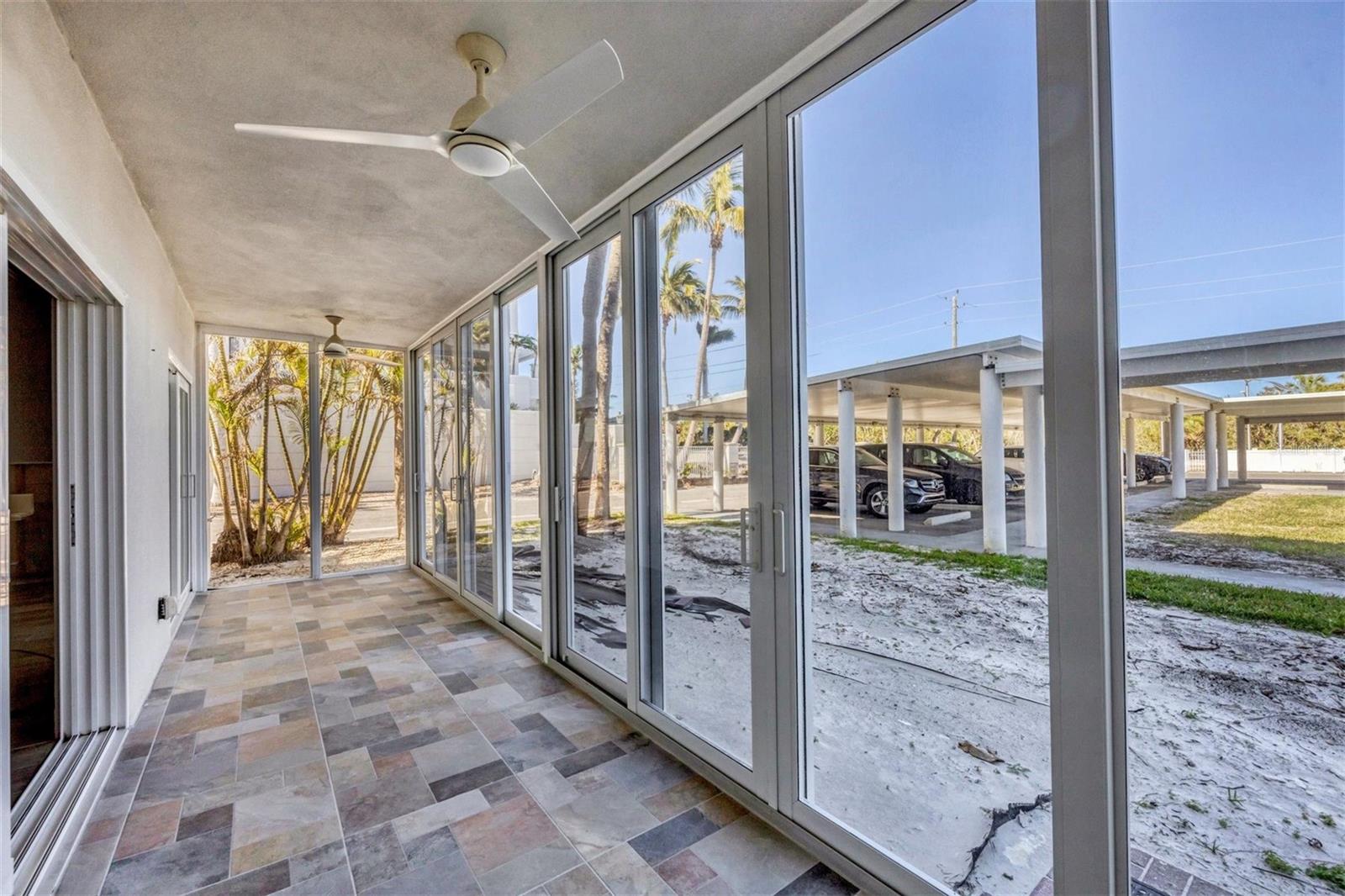 2100 BENJAMIN FRANKLIN DR #104, SARASOTA, FL, 34236