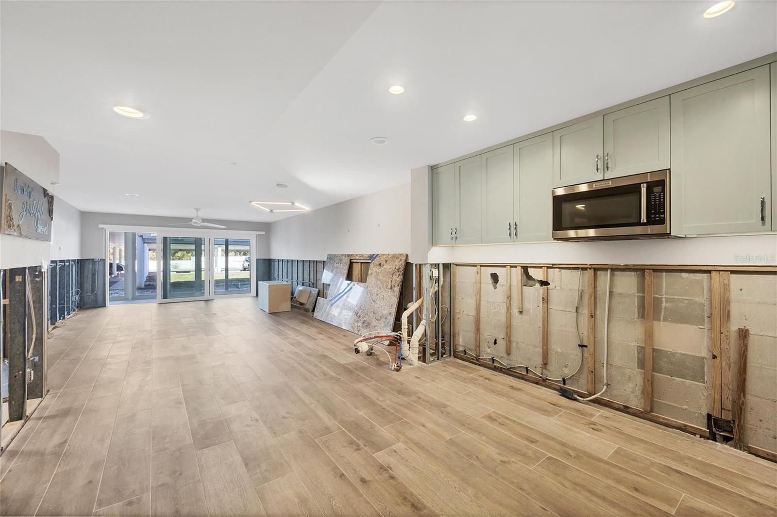 2100 BENJAMIN FRANKLIN DR #104, SARASOTA, FL, 34236