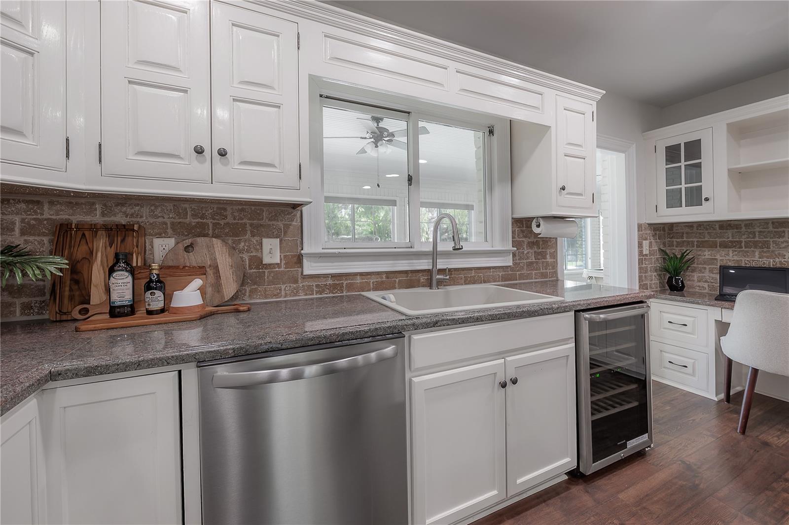 7922 SPRING VALLEY DR, TAMPA, FL, 33615