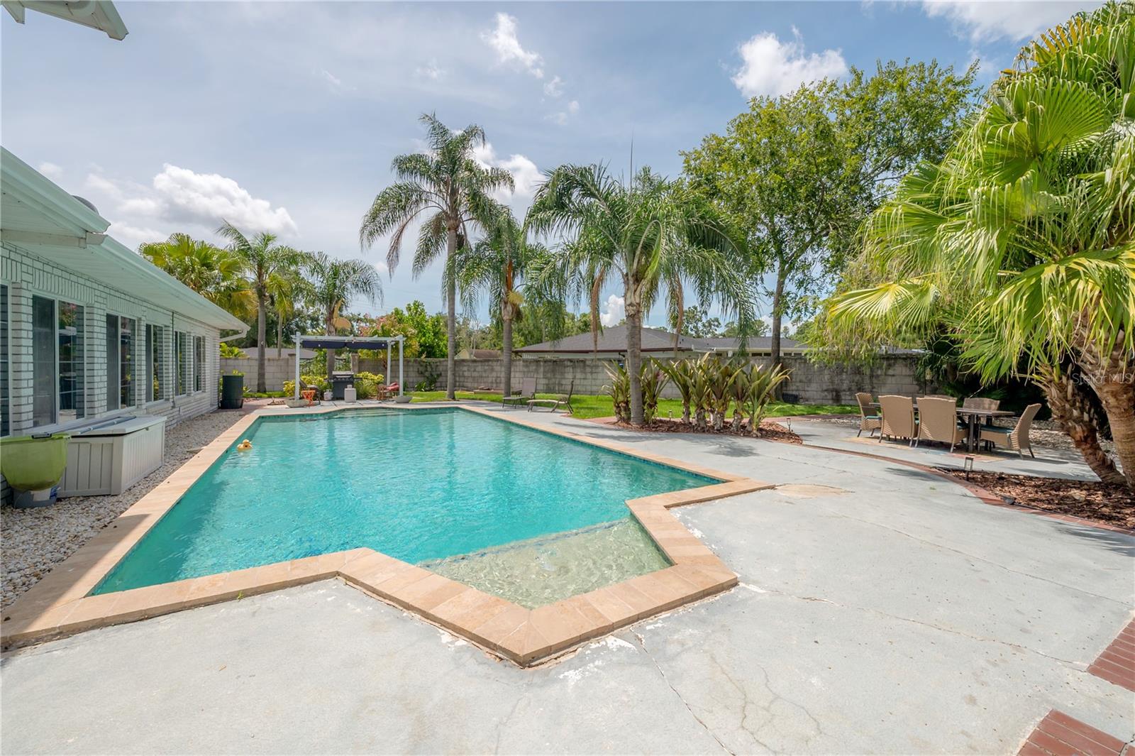 7922 SPRING VALLEY DR, TAMPA, FL, 33615