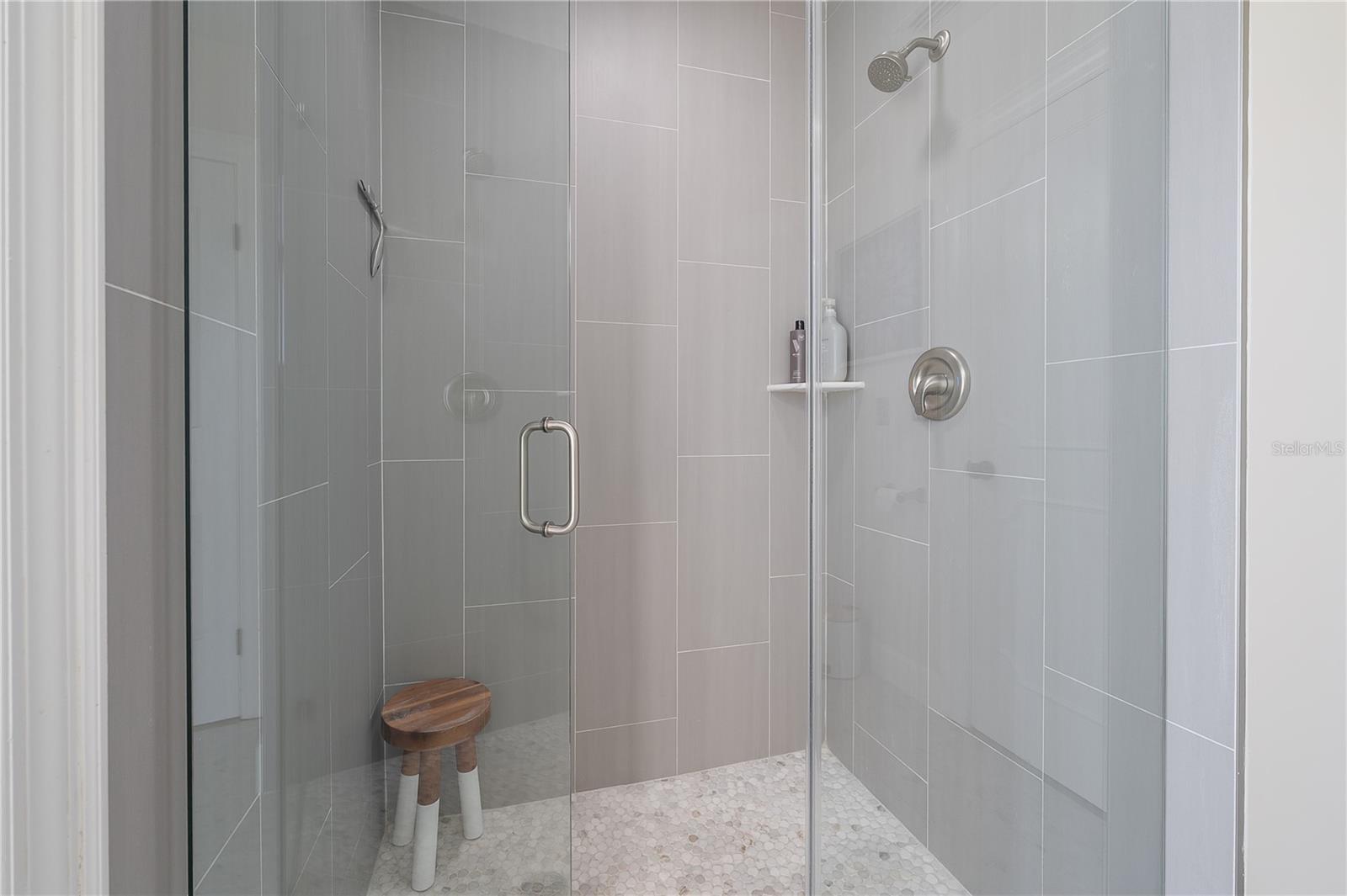 7922 SPRING VALLEY DR, TAMPA, FL, 33615