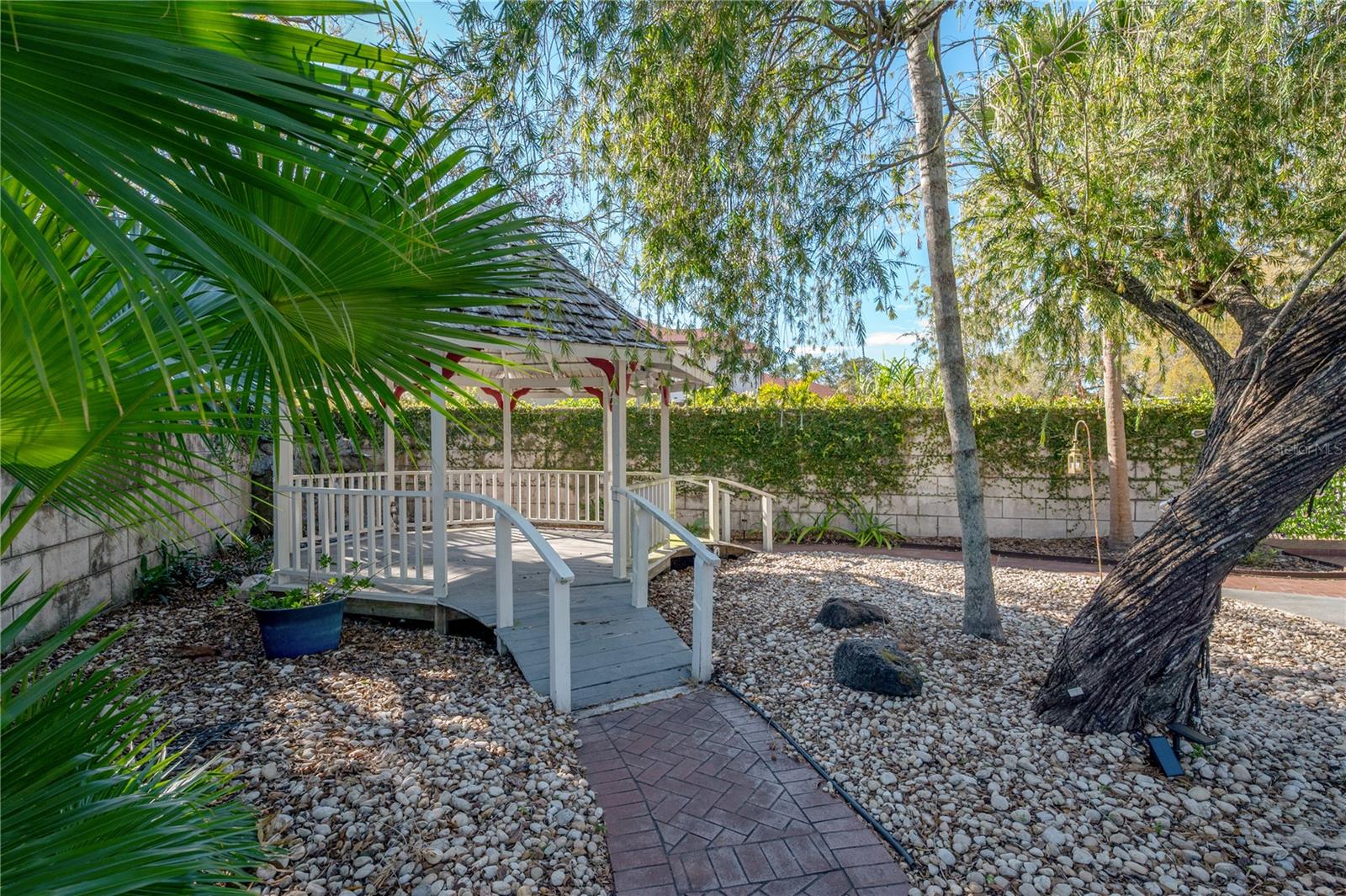 7922 SPRING VALLEY DR, TAMPA, FL, 33615