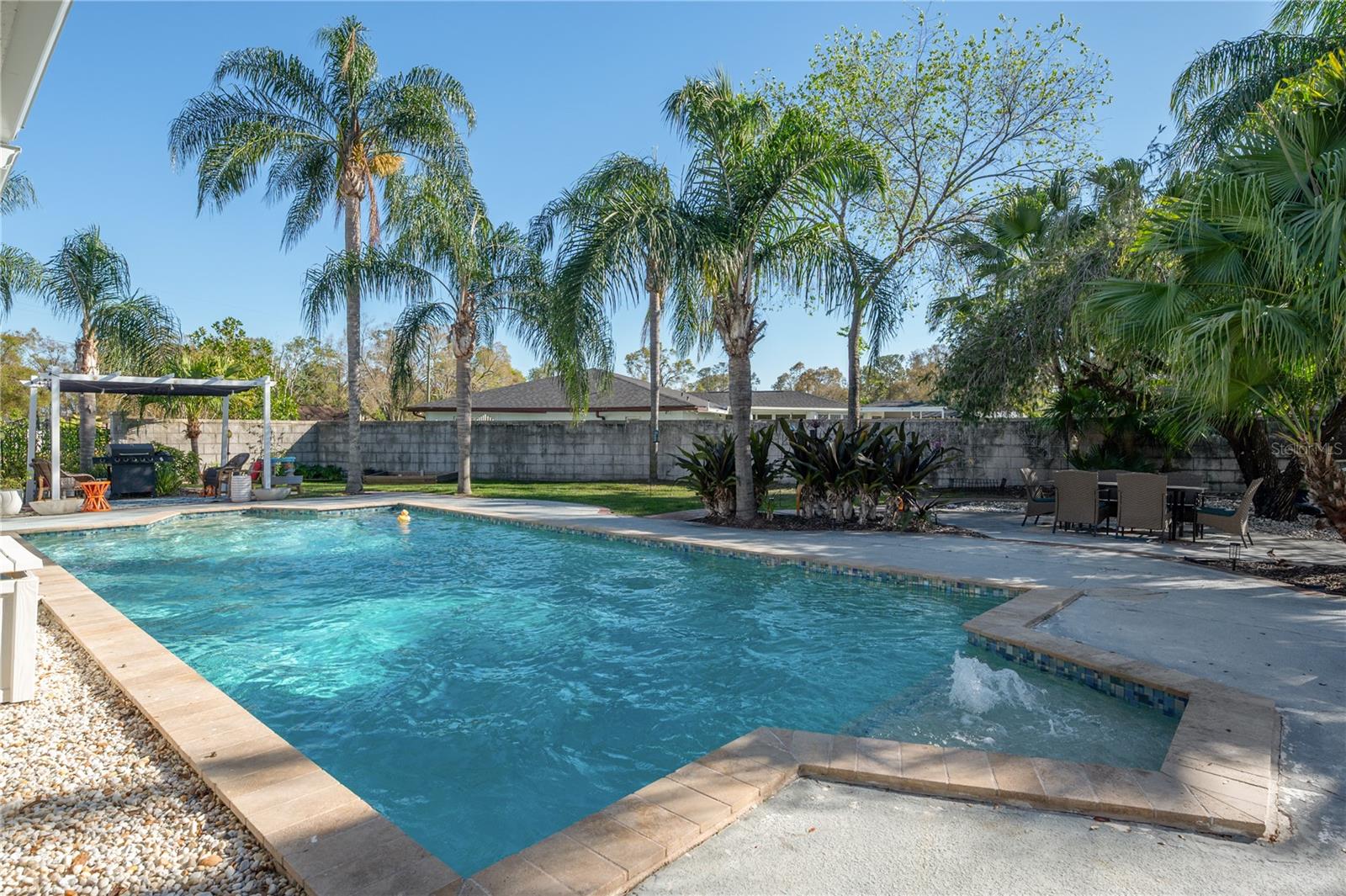 7922 SPRING VALLEY DR, TAMPA, FL, 33615