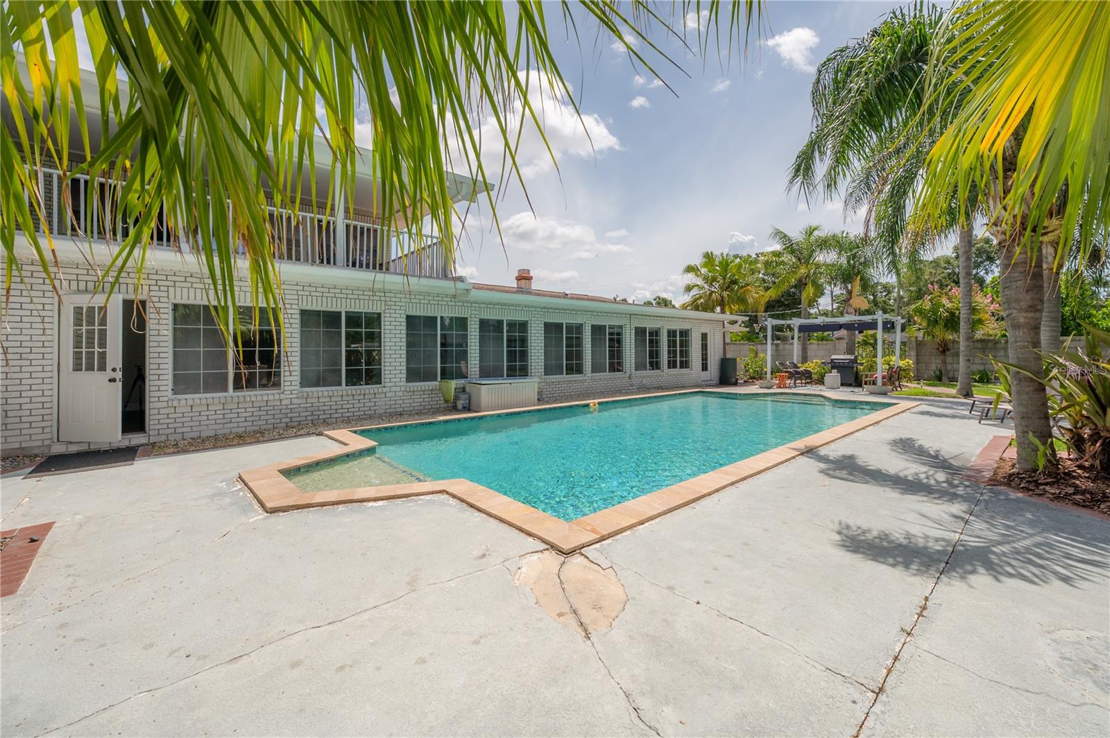 7922 SPRING VALLEY DR, TAMPA, FL, 33615