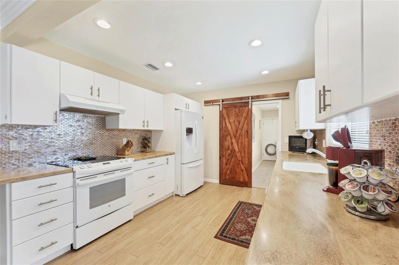 3124 TANGLEWOOD DR, SARASOTA, FL, 34239
