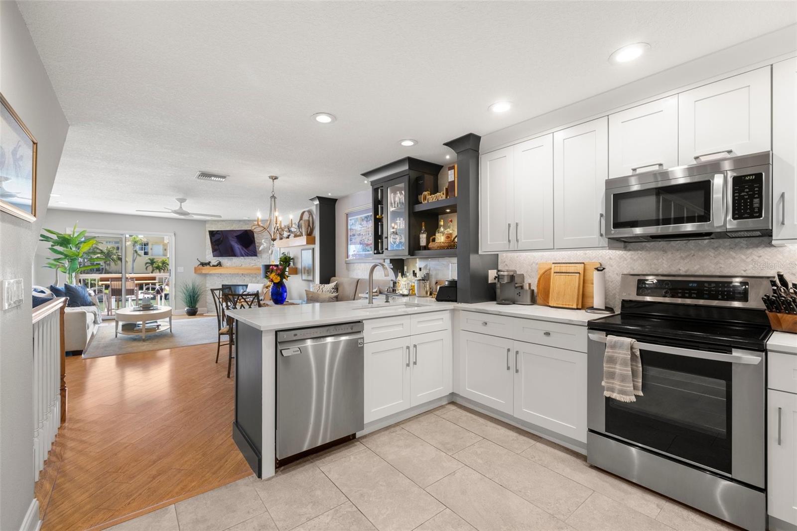 301 MADEIRA CIR, TIERRA VERDE, FL, 33715
