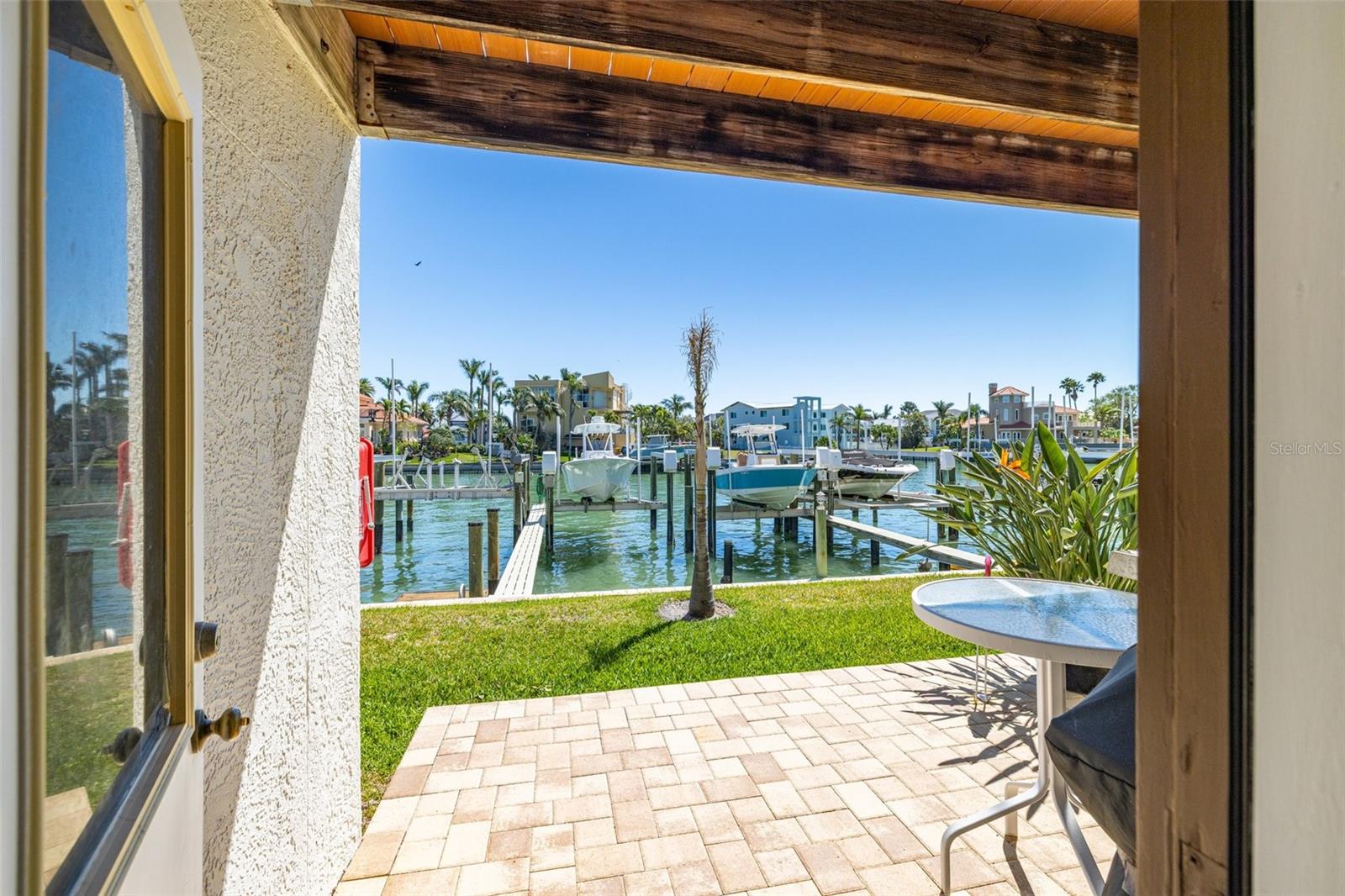 301 MADEIRA CIR, TIERRA VERDE, FL, 33715