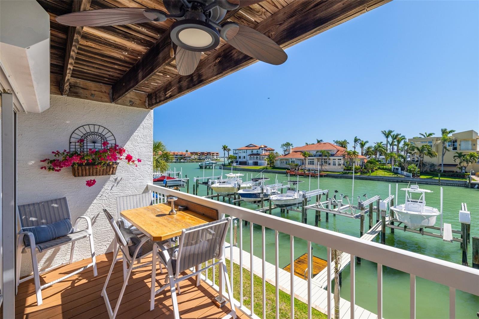 301 MADEIRA CIR, TIERRA VERDE, FL, 33715