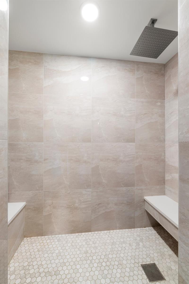 301 MADEIRA CIR, TIERRA VERDE, FL, 33715