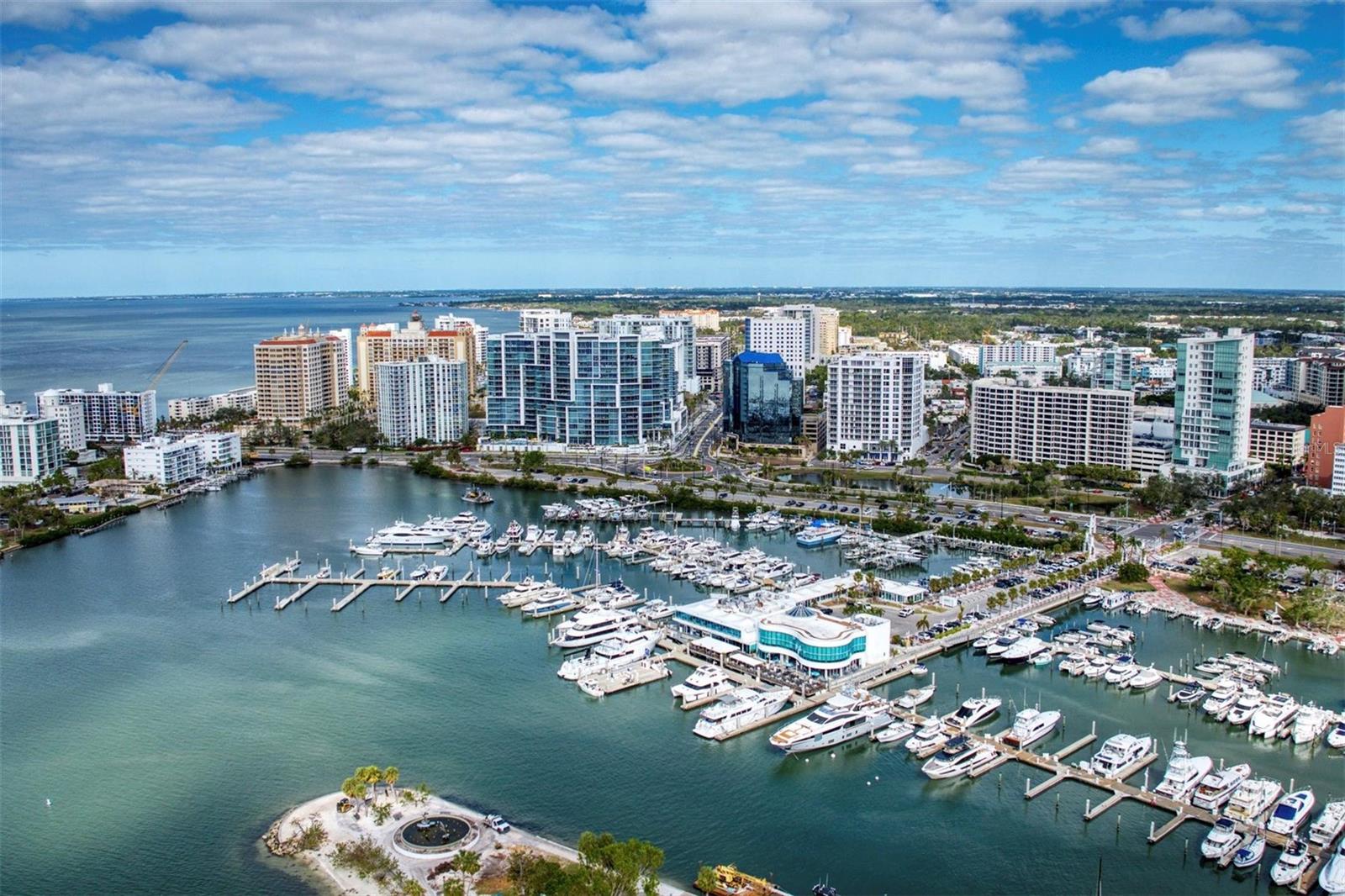 226 GOLDEN GATE PT #32, SARASOTA, FL, 34236