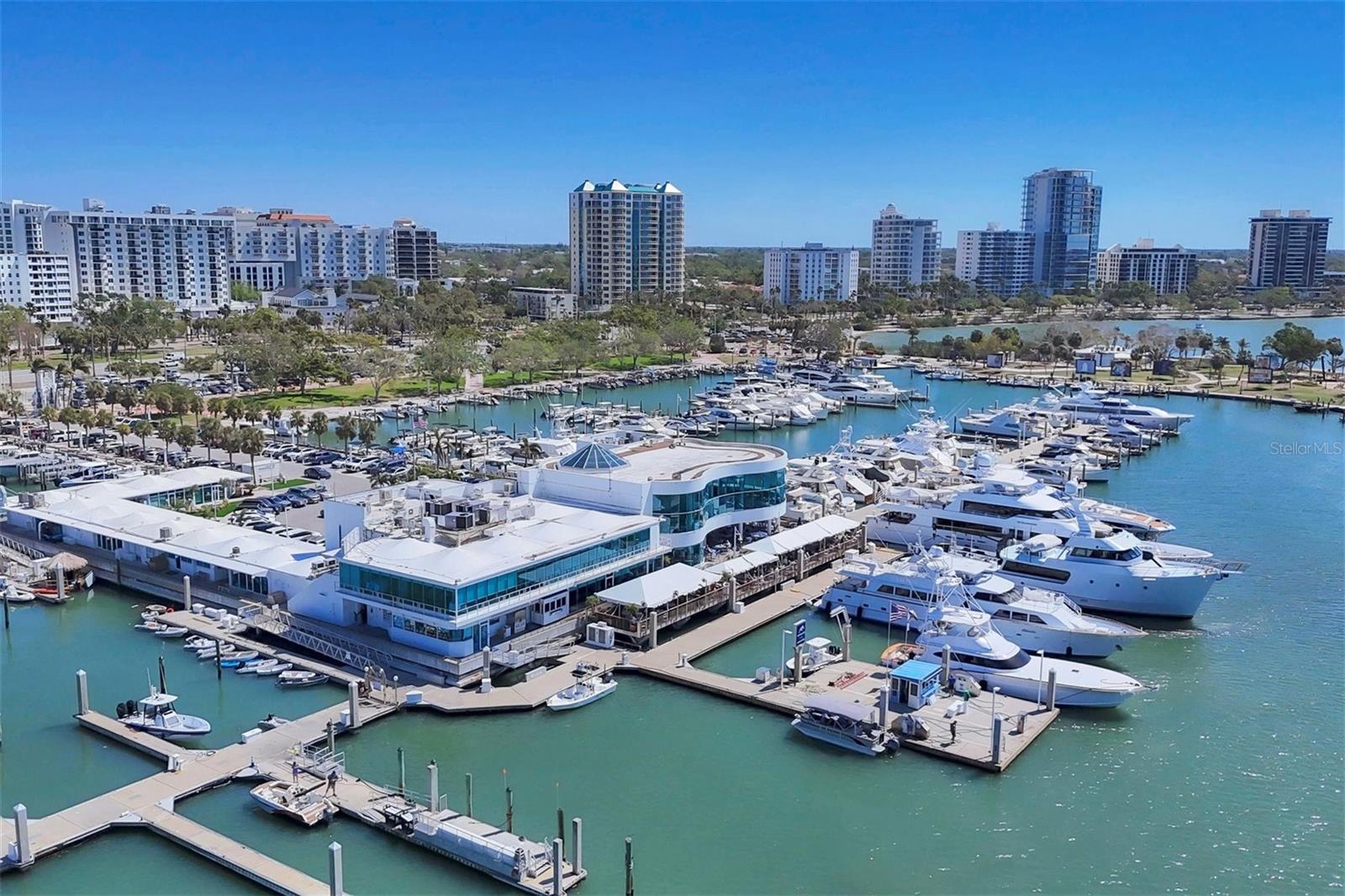226 GOLDEN GATE PT #32, SARASOTA, FL, 34236