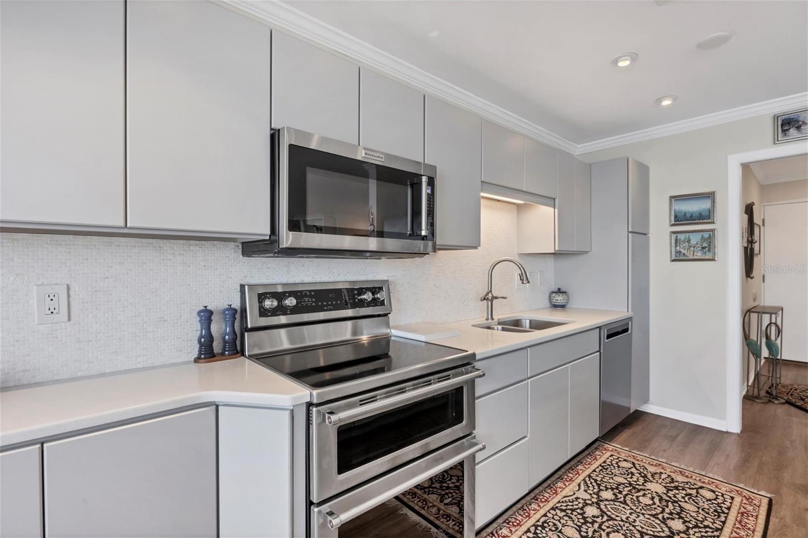 226 GOLDEN GATE PT #32, SARASOTA, FL, 34236