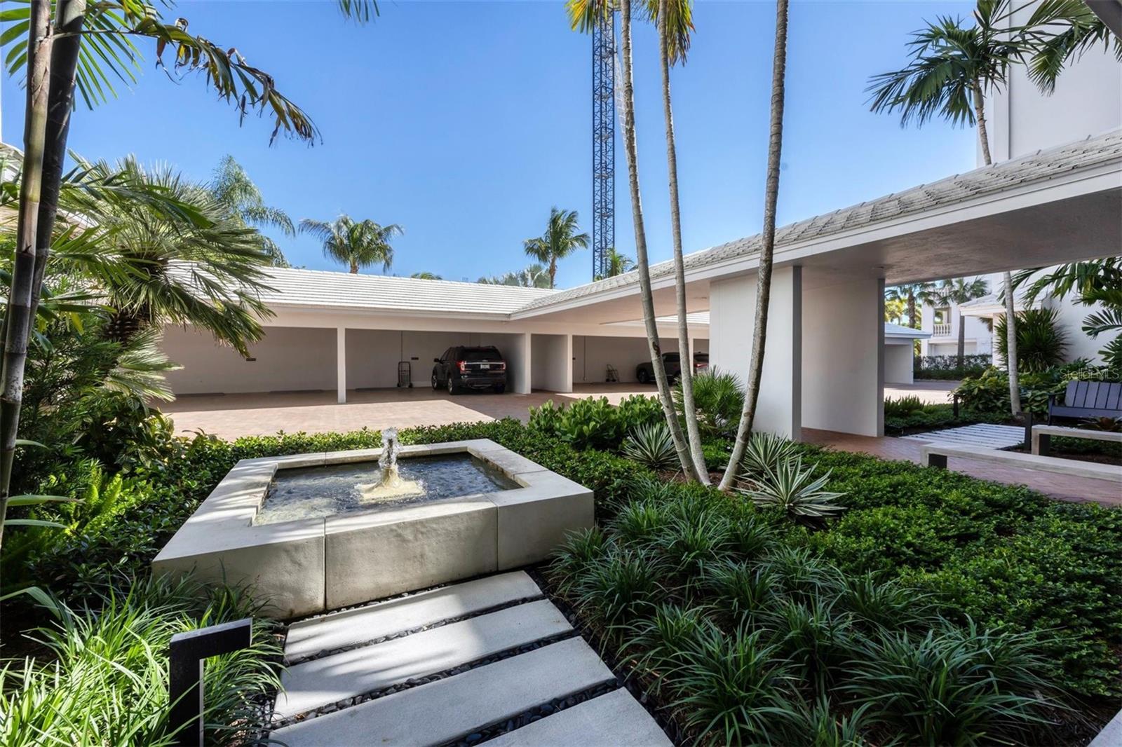 226 GOLDEN GATE PT #32, SARASOTA, FL, 34236