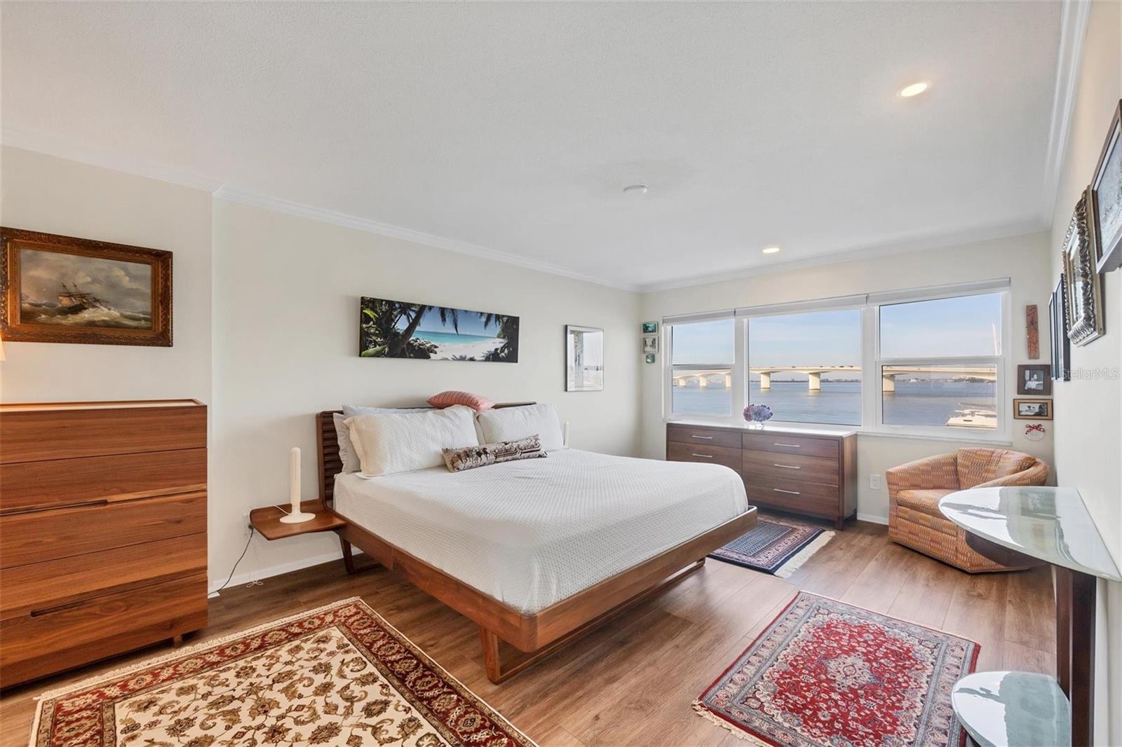 226 GOLDEN GATE PT #32, SARASOTA, FL, 34236