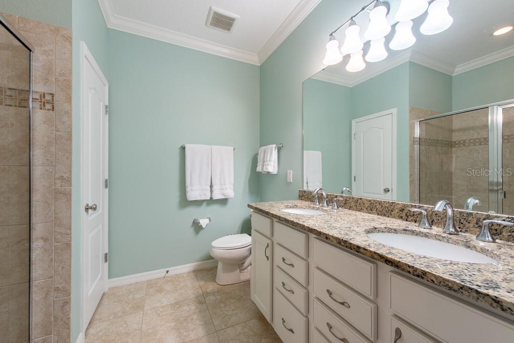 16331 TREASURE POINT DR, WIMAUMA, FL, 33598