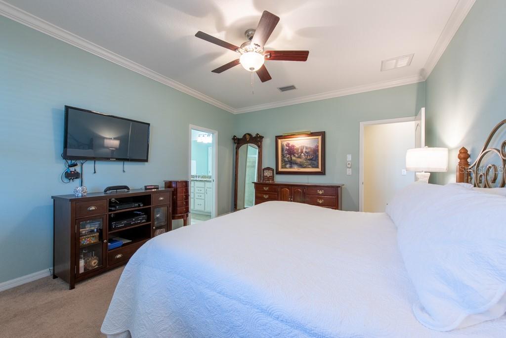 16331 TREASURE POINT DR, WIMAUMA, FL, 33598